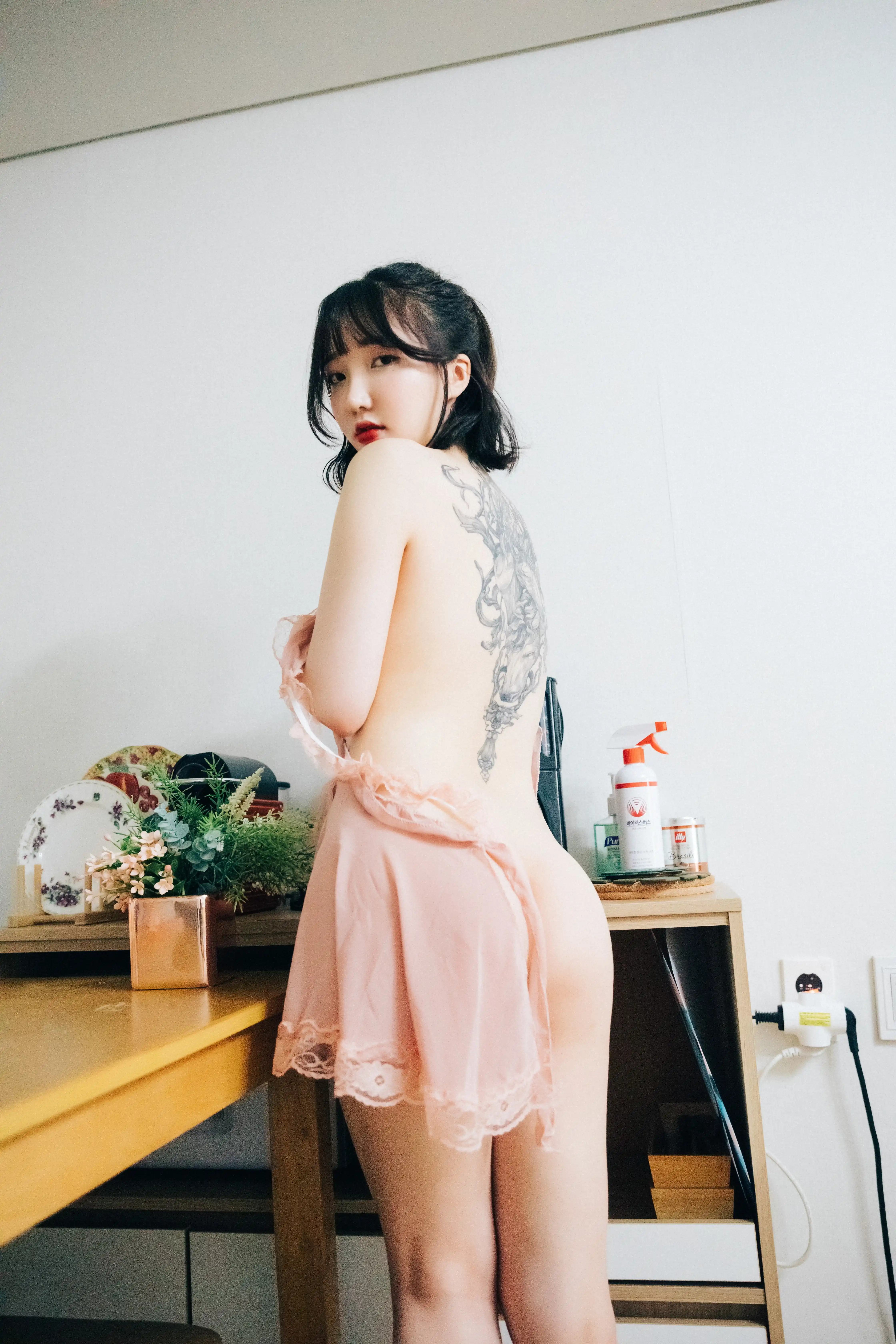 056_Loozy Ye Eun (손예은) HBD + S.Ver [132P-1.03GB]