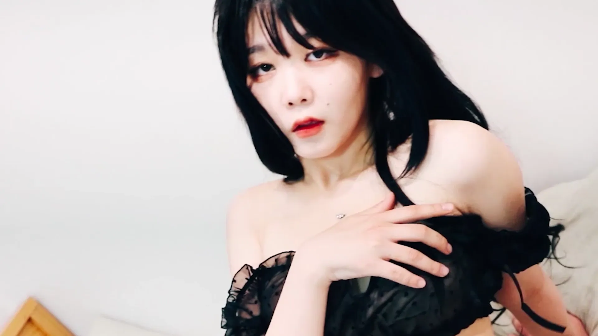 060_Loozy Zia (지아) Touch + Anal Plug+ [298P+4P-989MB-2.97GB] - 第13张