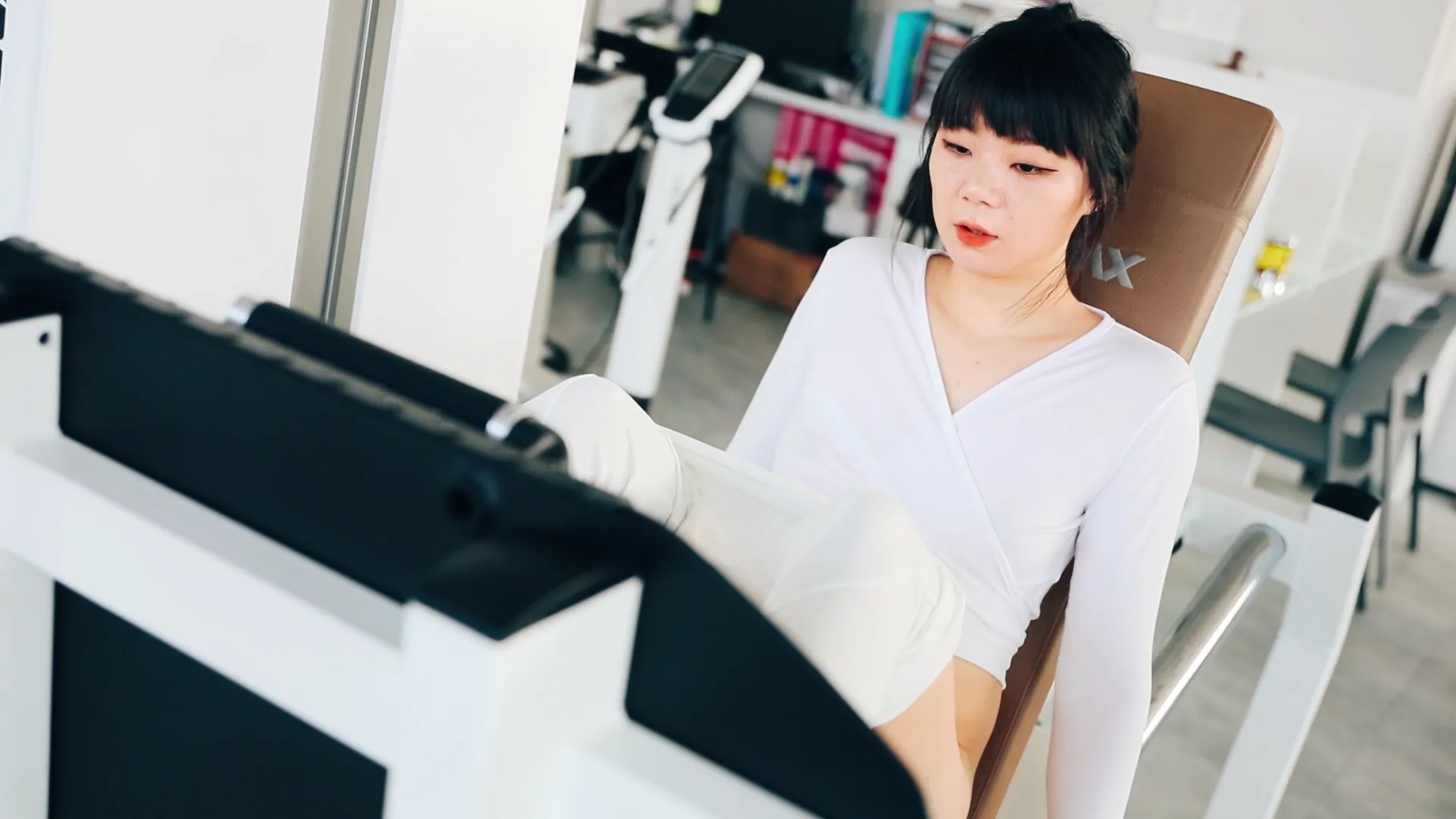 067_Loozy Kissme Strip Fitness [85P7V 639MB] - 第23张