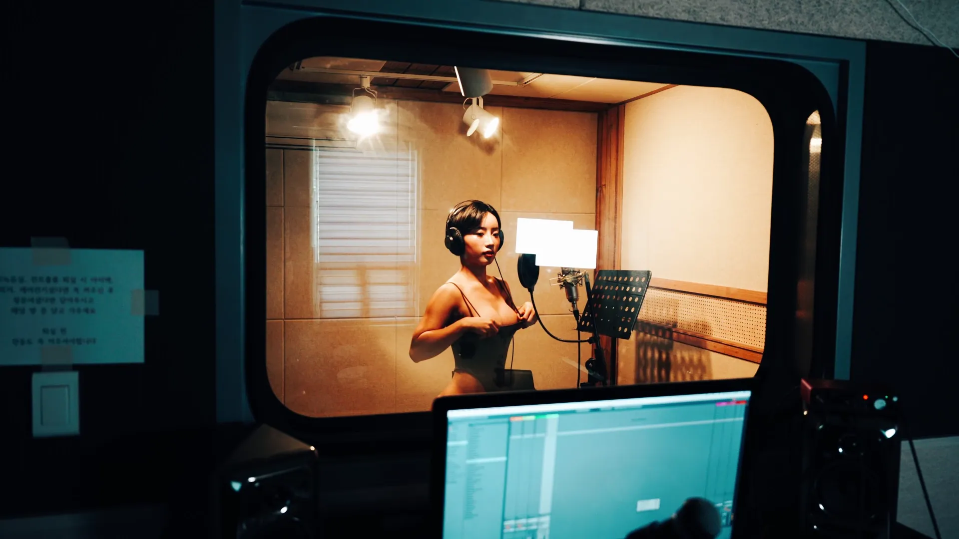116_Loozy Booty Queen Nude Recording [89P+5V／2.04GB] - 第4张