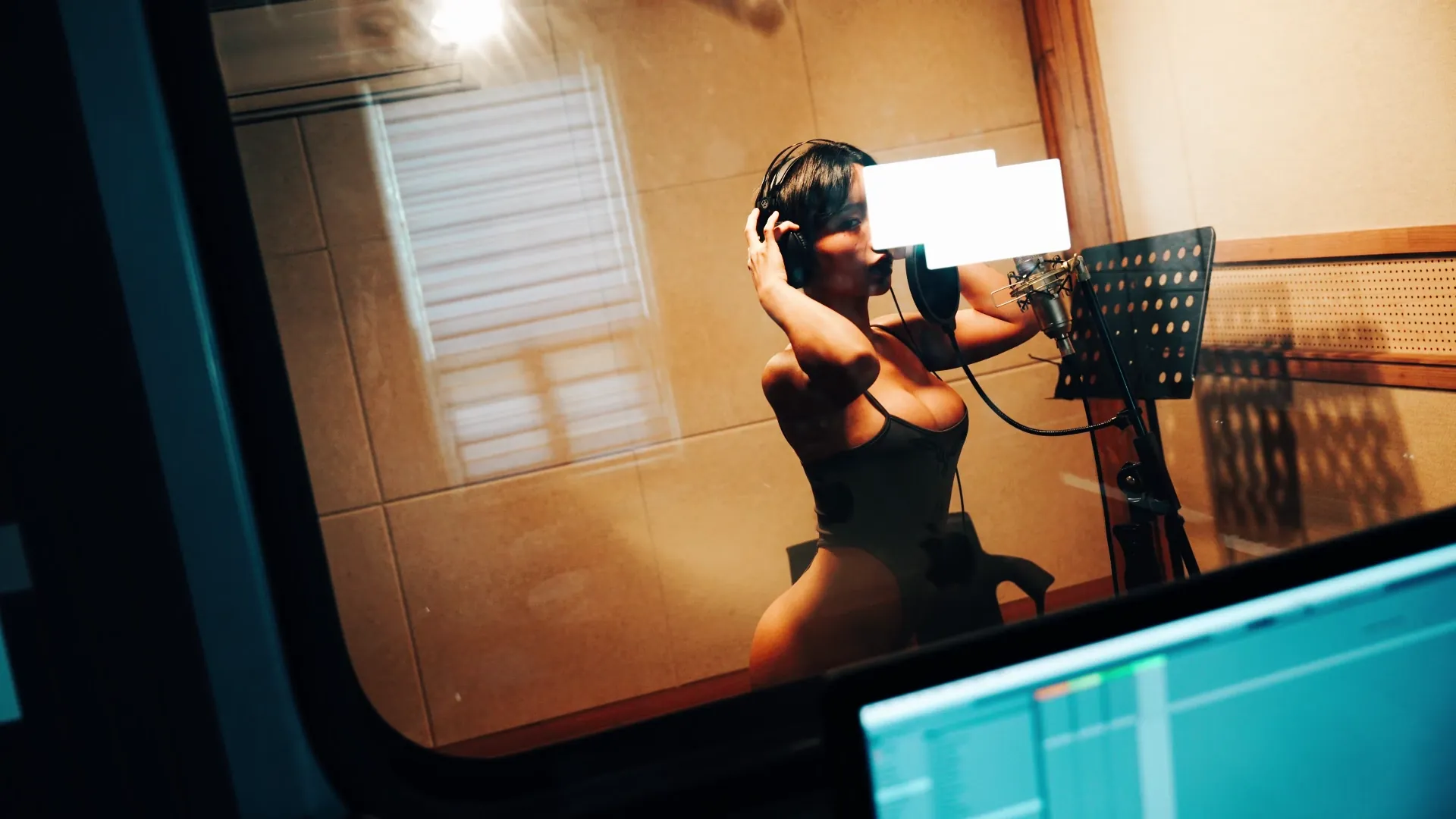 116_Loozy Booty Queen Nude Recording [89P+5V／2.04GB] - 第14张