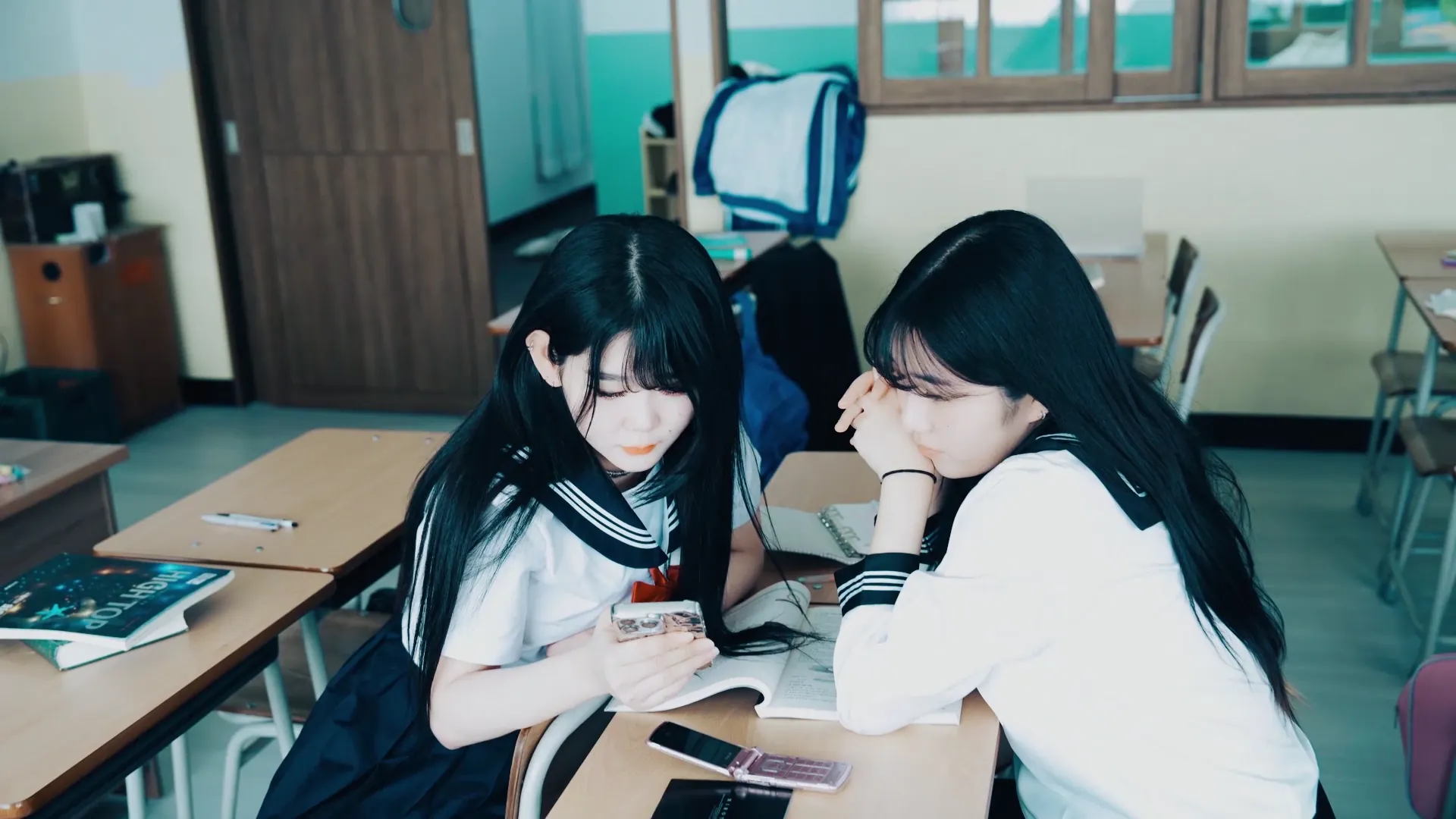 117_Loozy Zia (지아) x Sonson (손손) Bitch Academy Hard [195P+3V／2.95GB] - 第4张