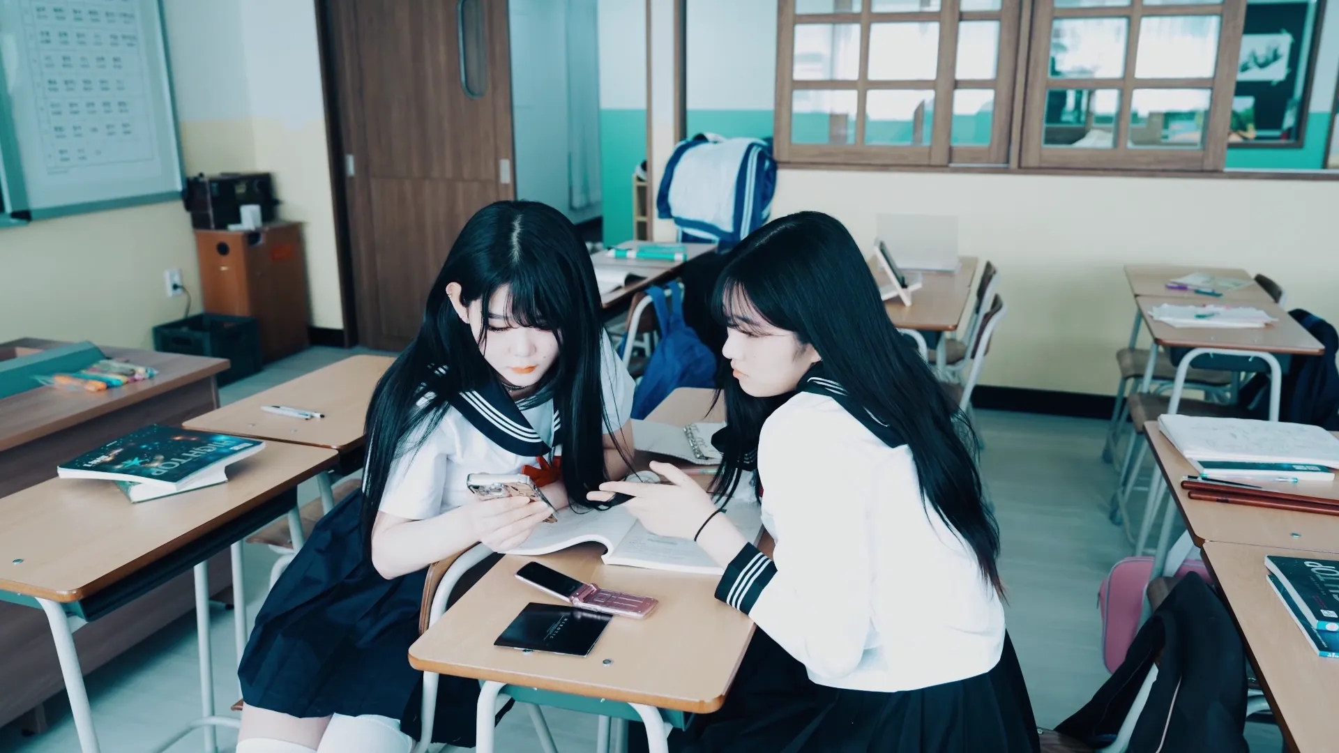 117_Loozy Zia (지아) x Sonson (손손) Bitch Academy Hard [195P+3V／2.95GB] - 第10张