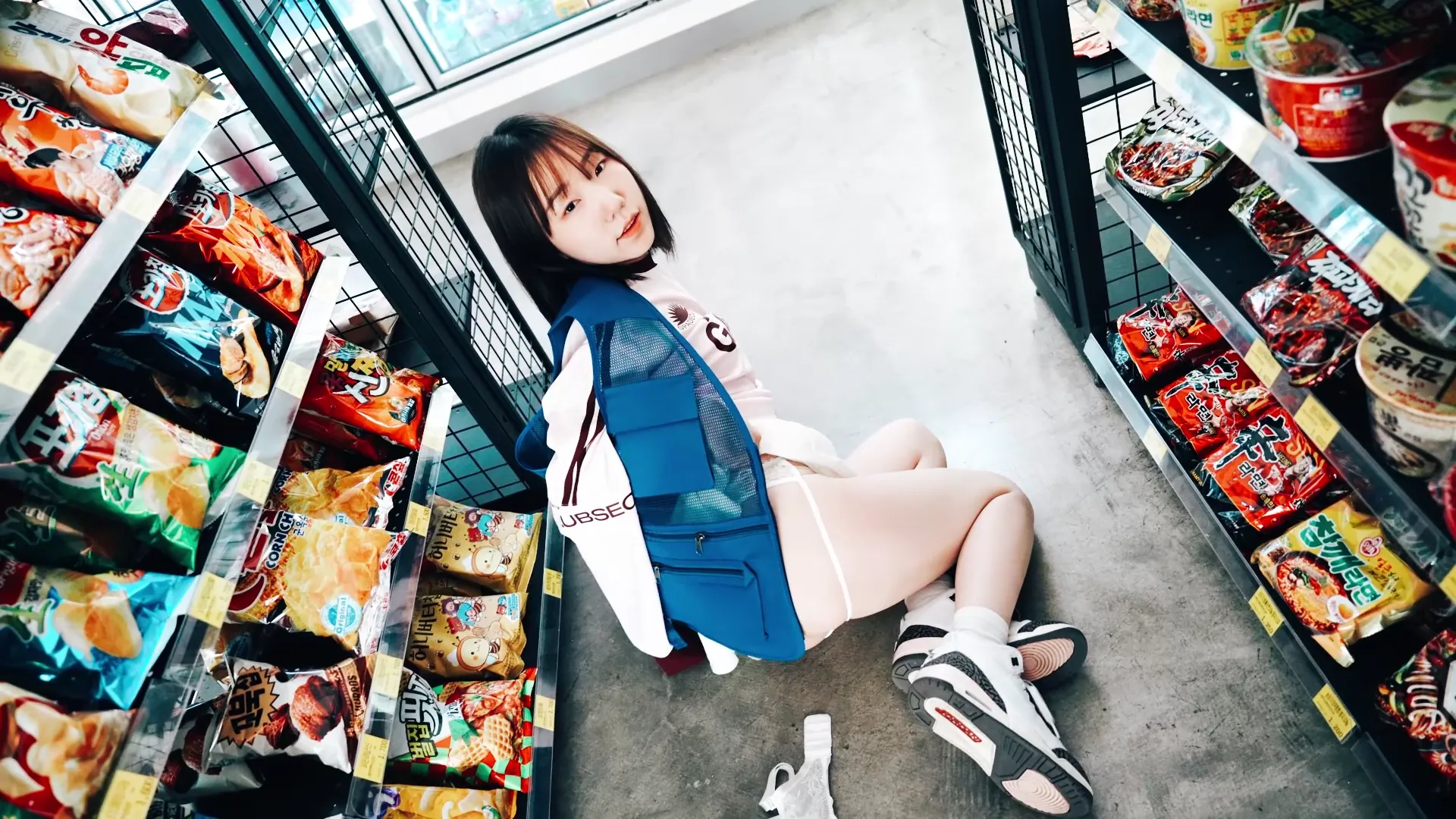 140_Loozy Yeri Pocket Girl Alba [146P+7V／3.13GB] - 第10张