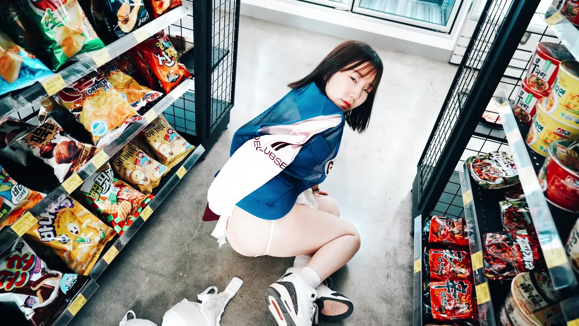 140_Loozy Yeri Pocket Girl Alba [146P+7V／3.13GB] - 第17张