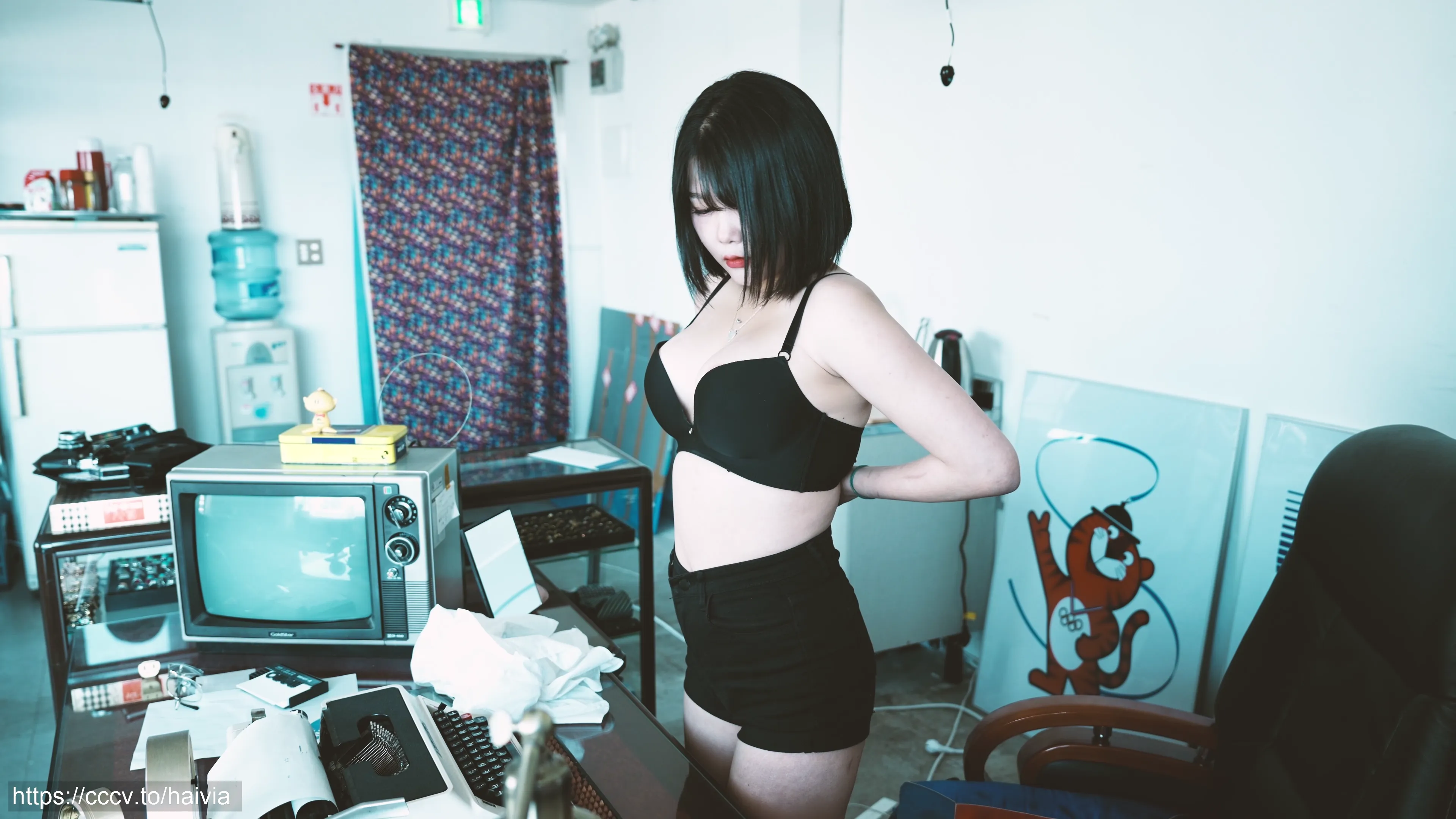 173_Loozy Zia Female employee [148P5V-2.57GB] - 第1张