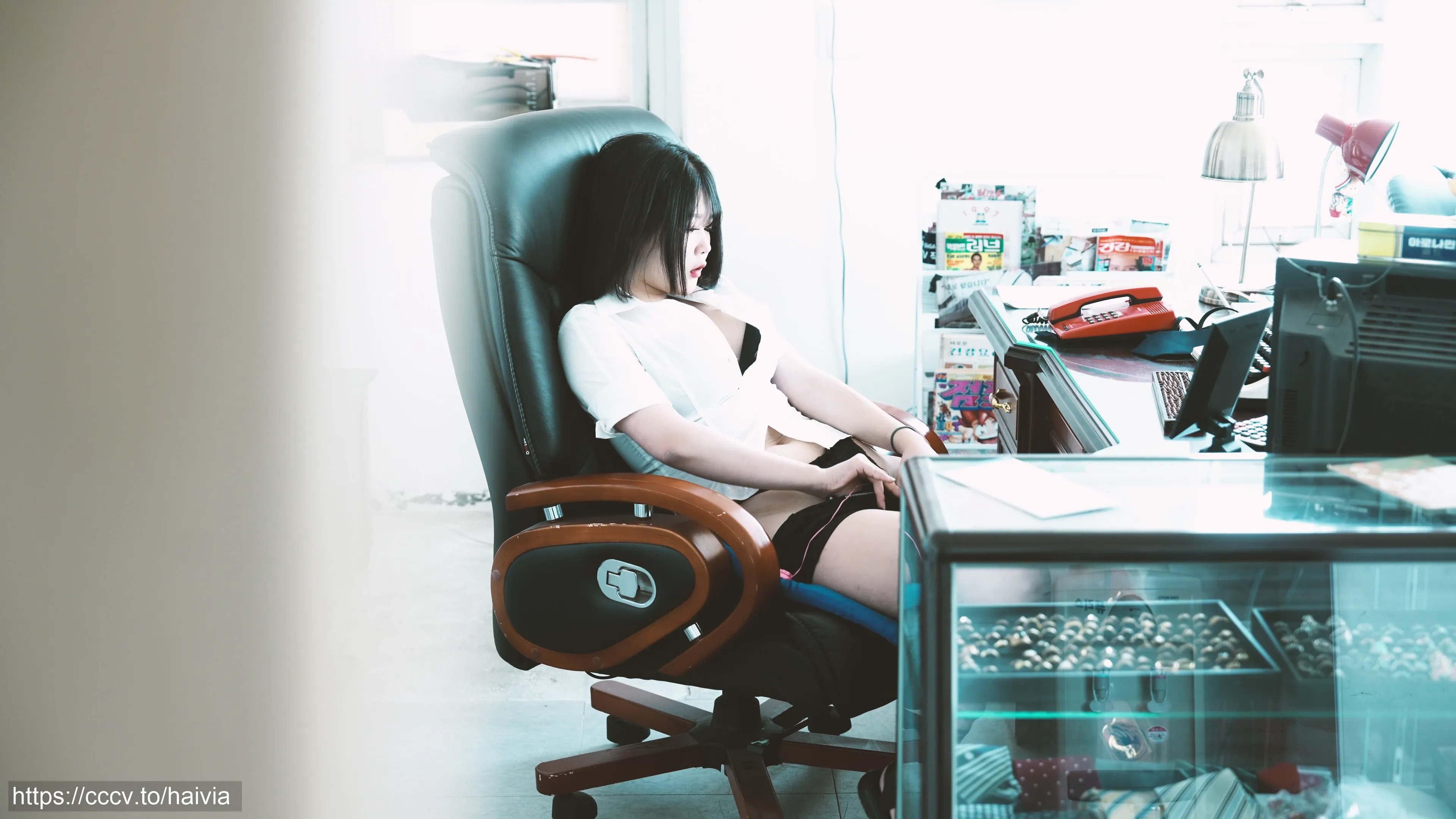 173_Loozy Zia Female employee [148P5V-2.57GB] - 第17张