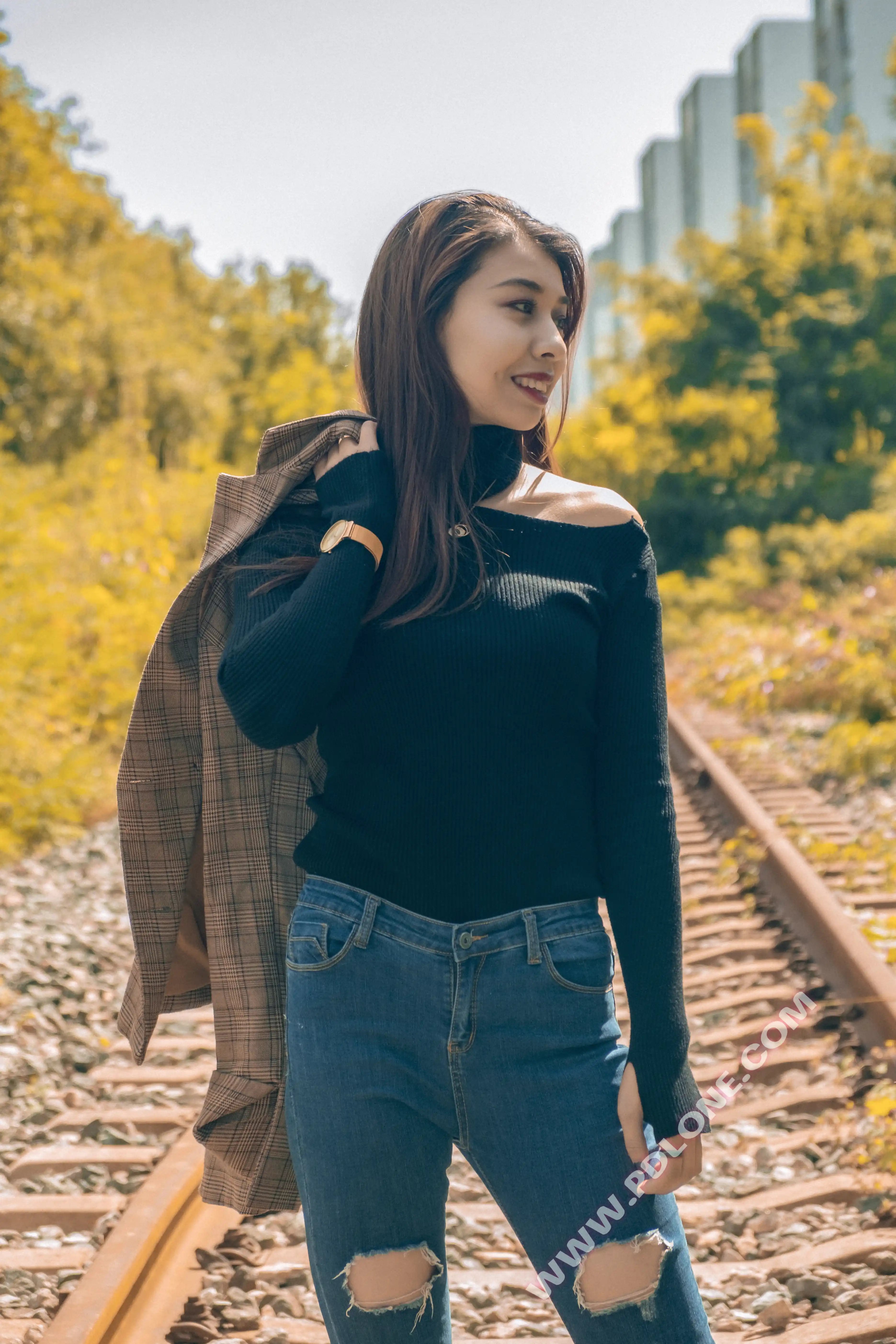 [PDL潘多拉] 2018.12.08 NO.293 [20+1P-277M]