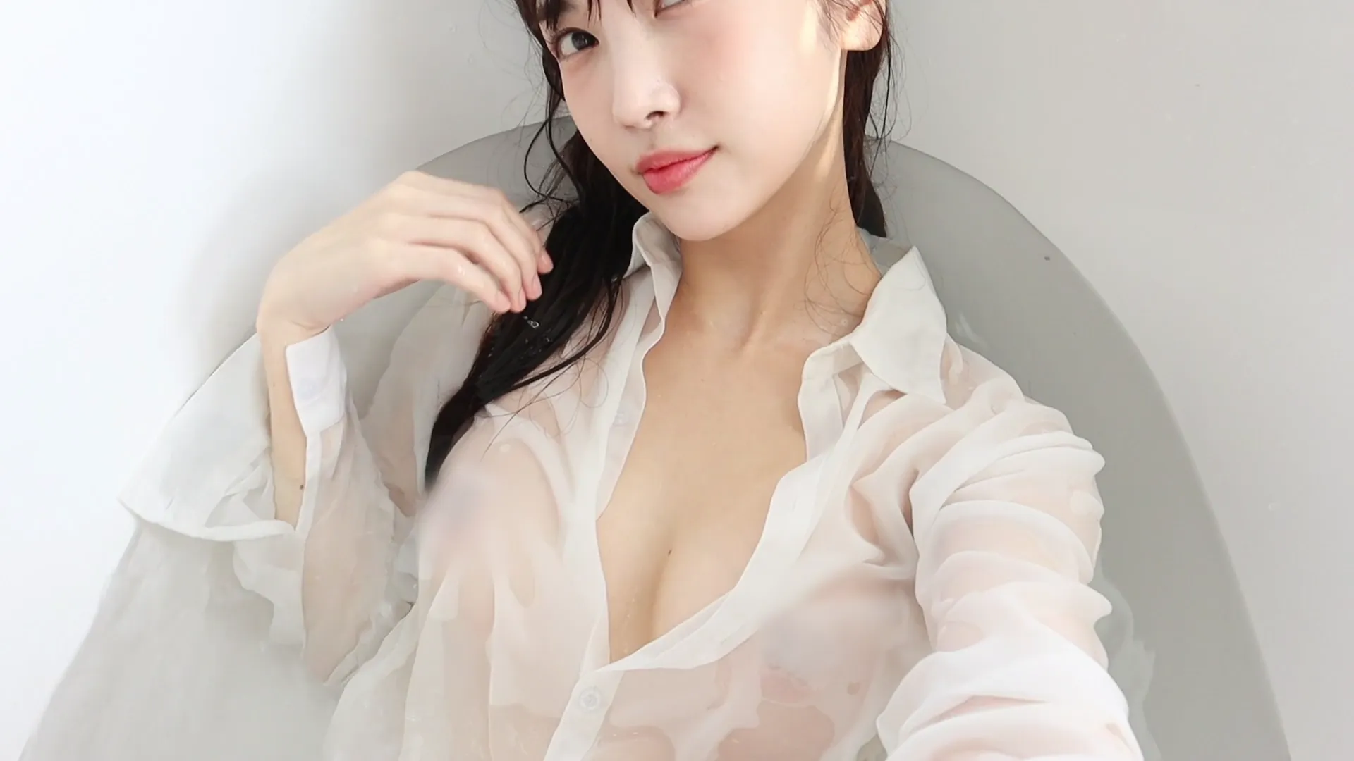 Patreon NO.003 Leezy - In room [41P5V 768MB]
