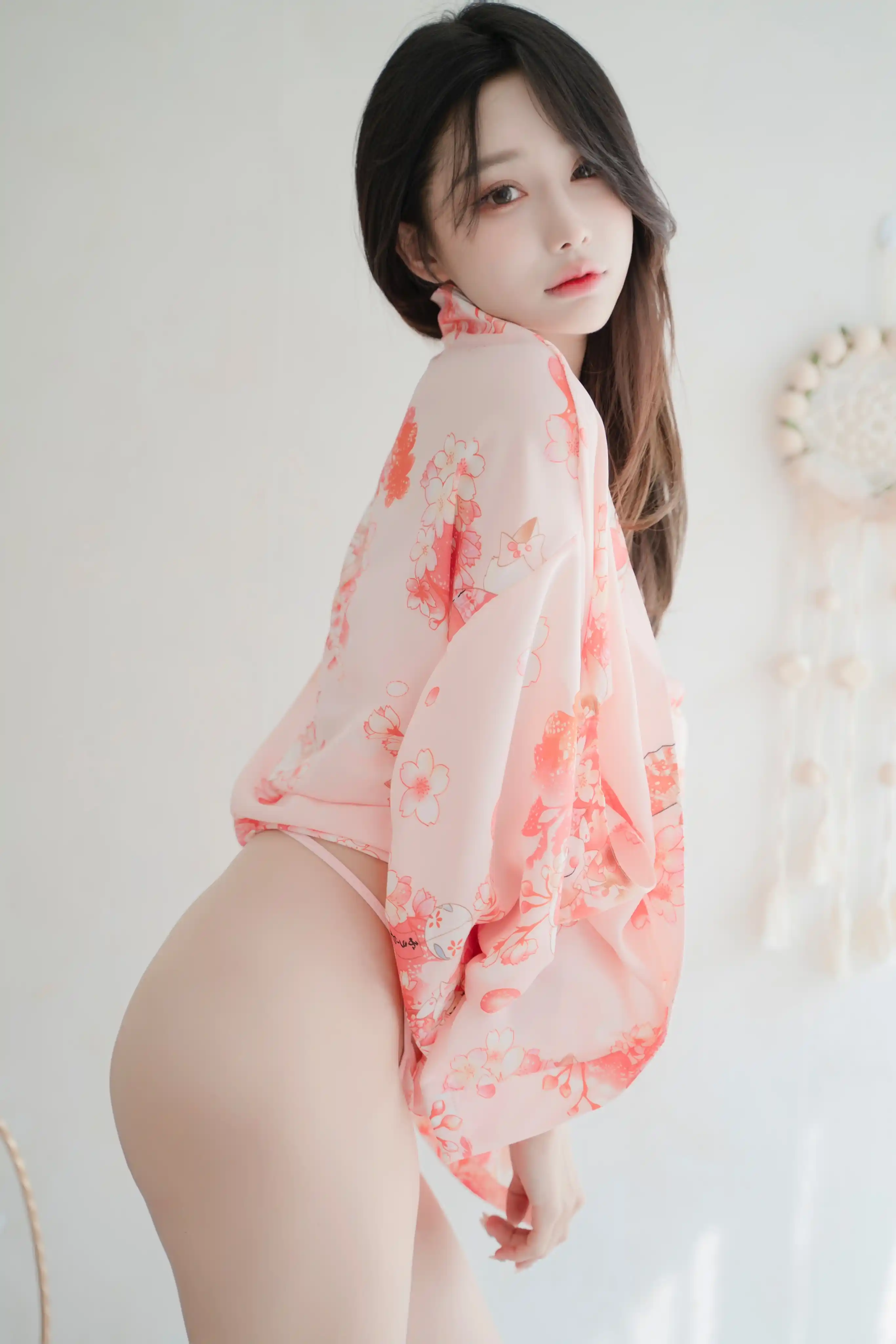 ROGLE NO.009 YeonYu (연유) NO.010 Milk Vol.01 [54P／357MB]
