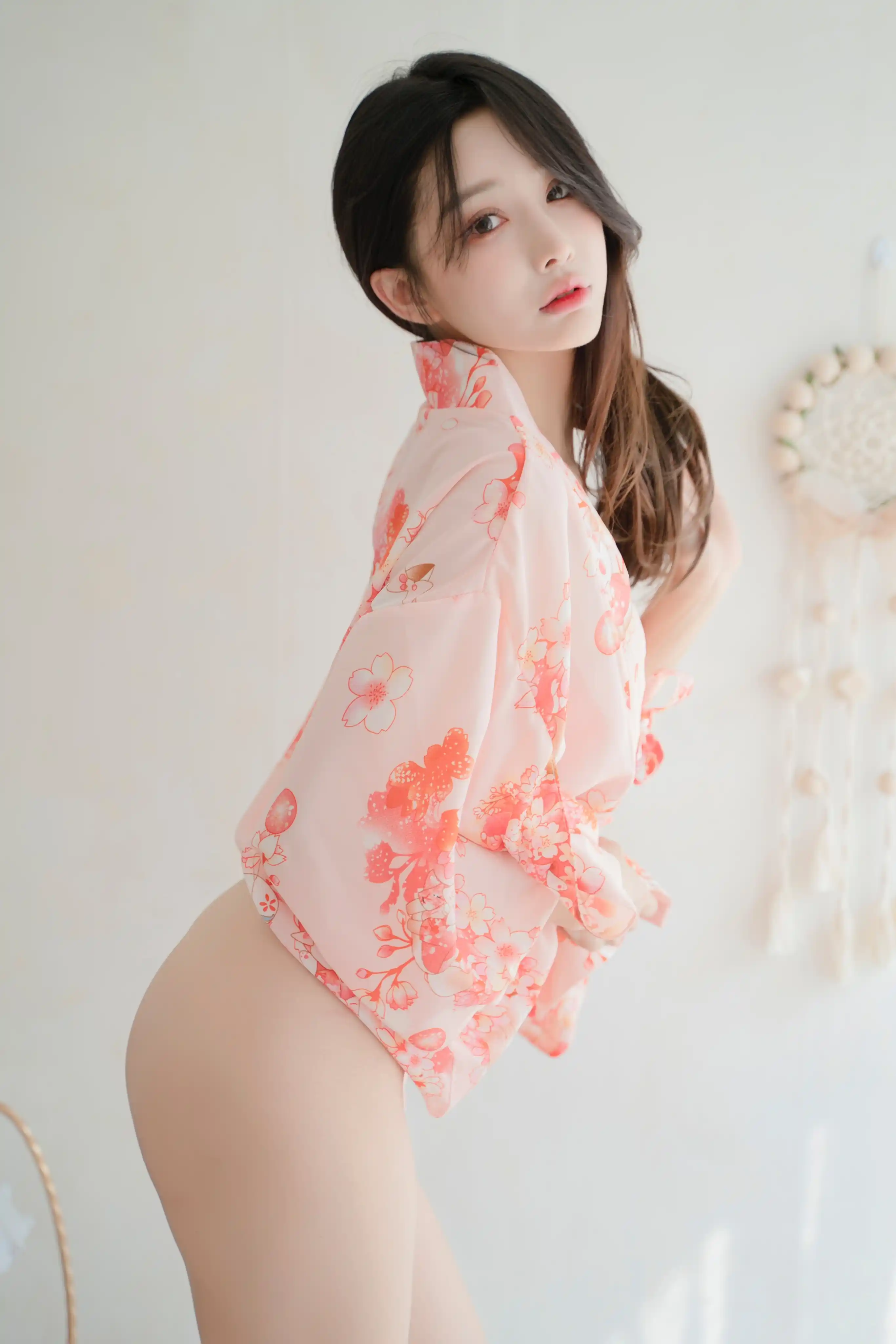 ROGLE NO.009 YeonYu (연유) NO.010 Milk Vol.01 [54P／357MB] - 第2张