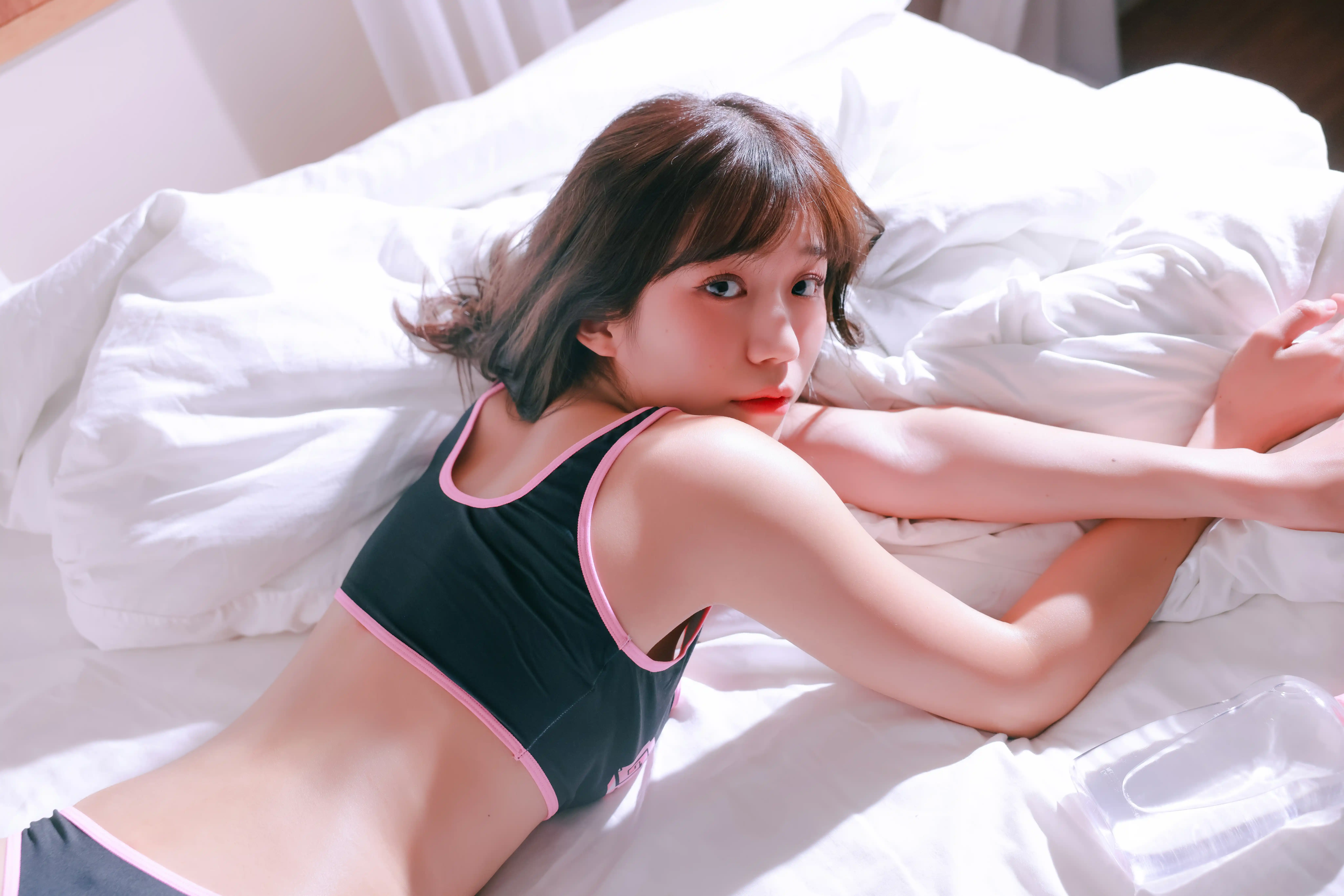 SWEETBOX NO.059 YUI Vol.49 Thru Thru [117P4V-4.04GB]