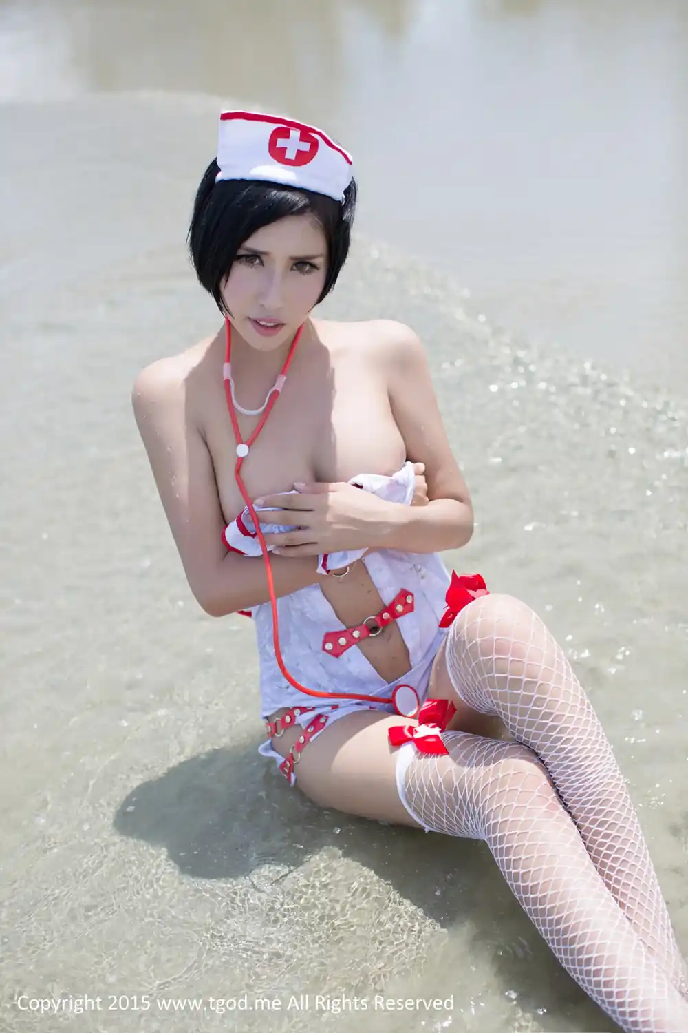 TGOD推女神 2015.02.05 沙巴旅拍 娜依灵儿 第三弹 [50P 114M] - 第2张
