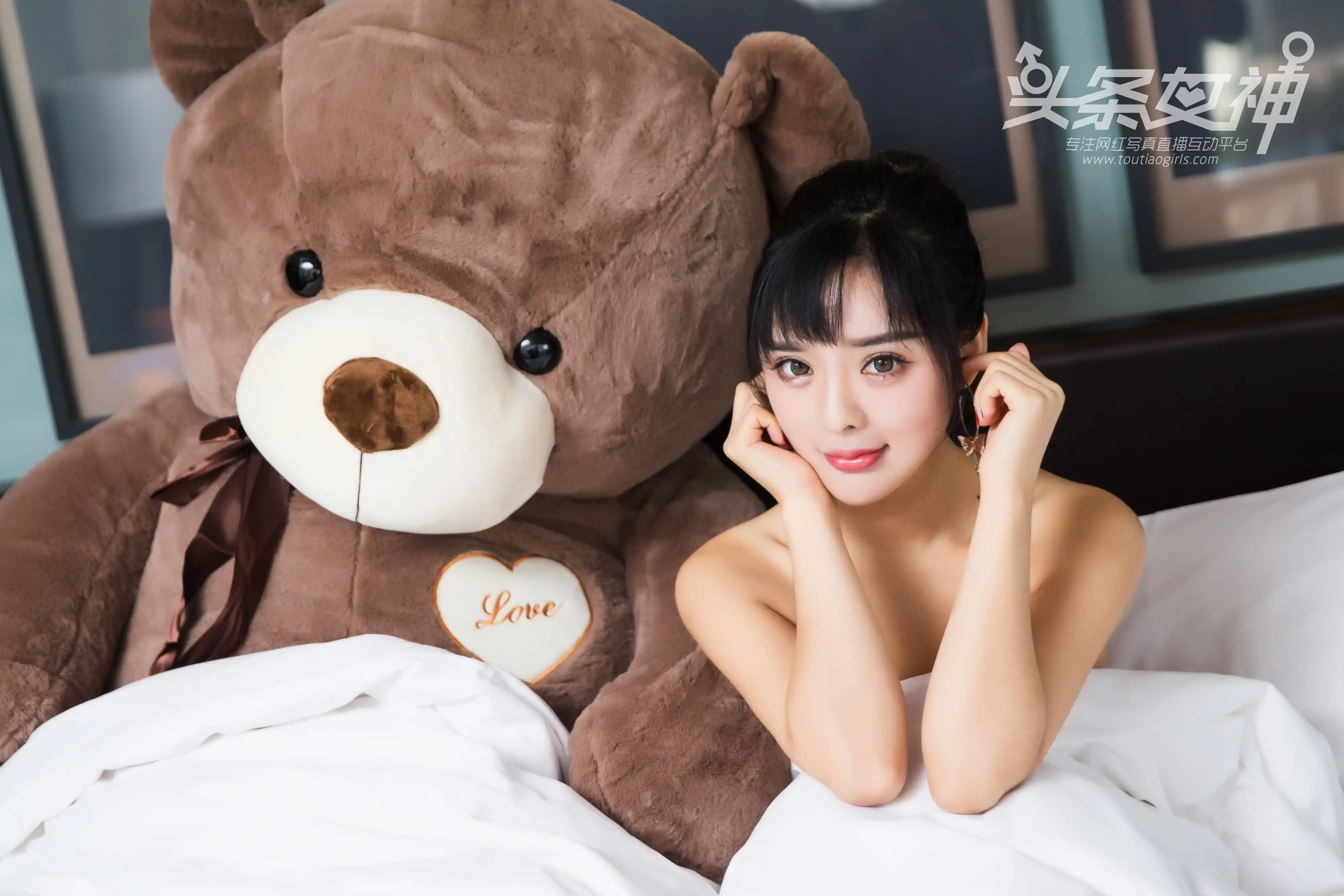 TouTiao头条女神 2017.11.04 NO.470 周熙妍[10P59M] - 第3张