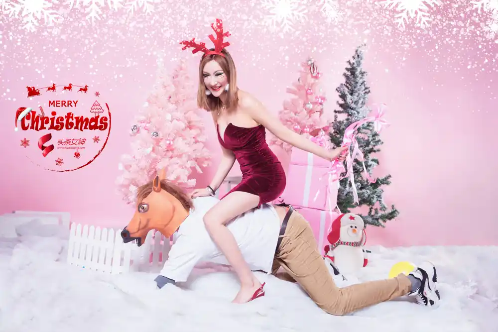 TouTiao头条女神 2018.12.24 2018圣诞节快乐 - 第2张