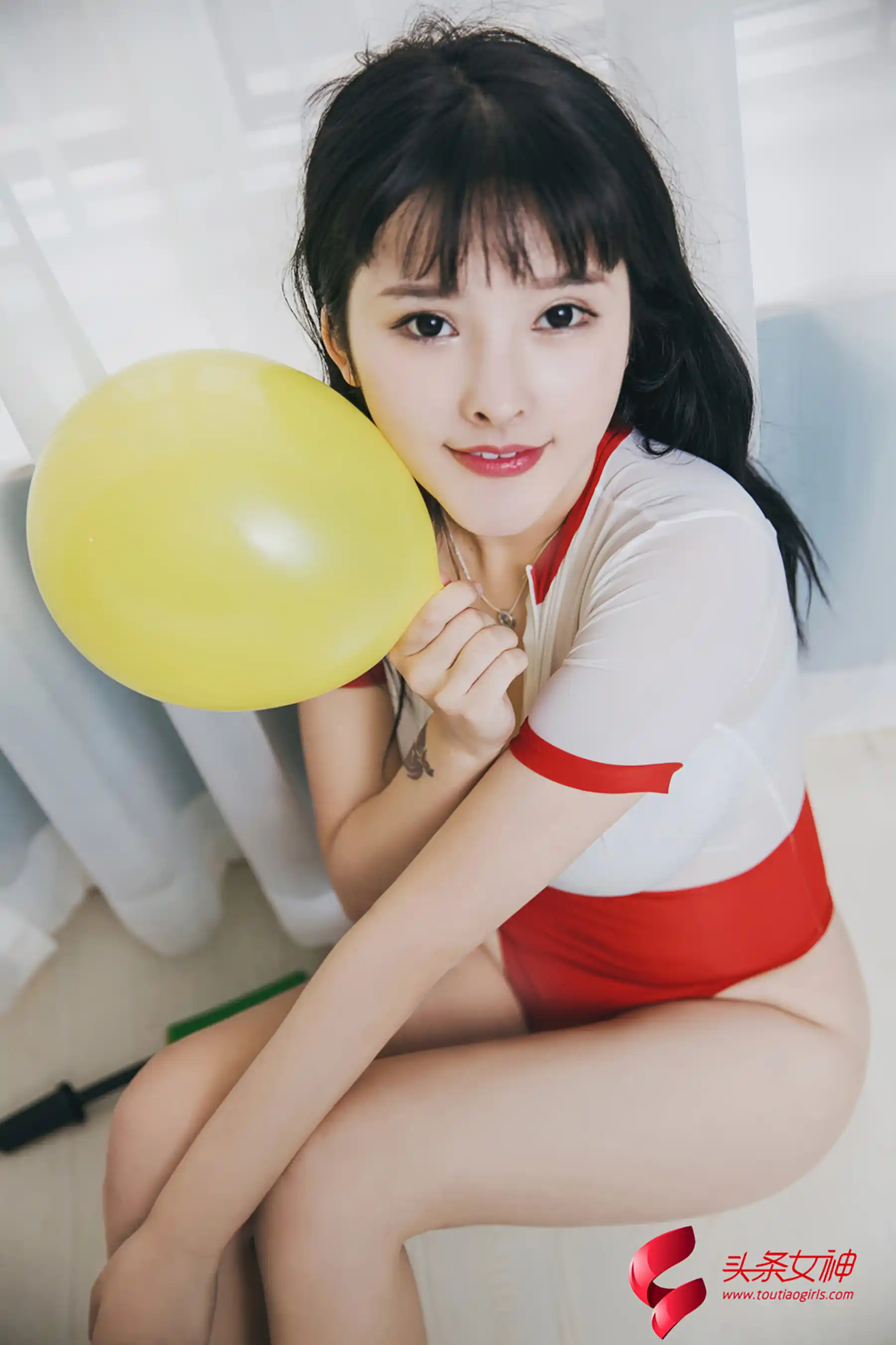 TouTiao头条女神 2018.12.24 NO.005 杨漫妮[28P／35.8M] - 第4张