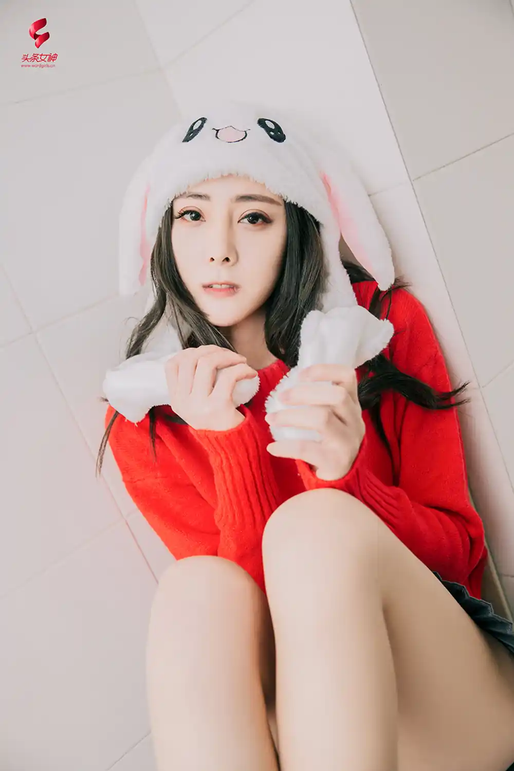 TouTiao头条女神 2019.01.31 莫晓希 小兔兔给大家拜早年！ - 第2张
