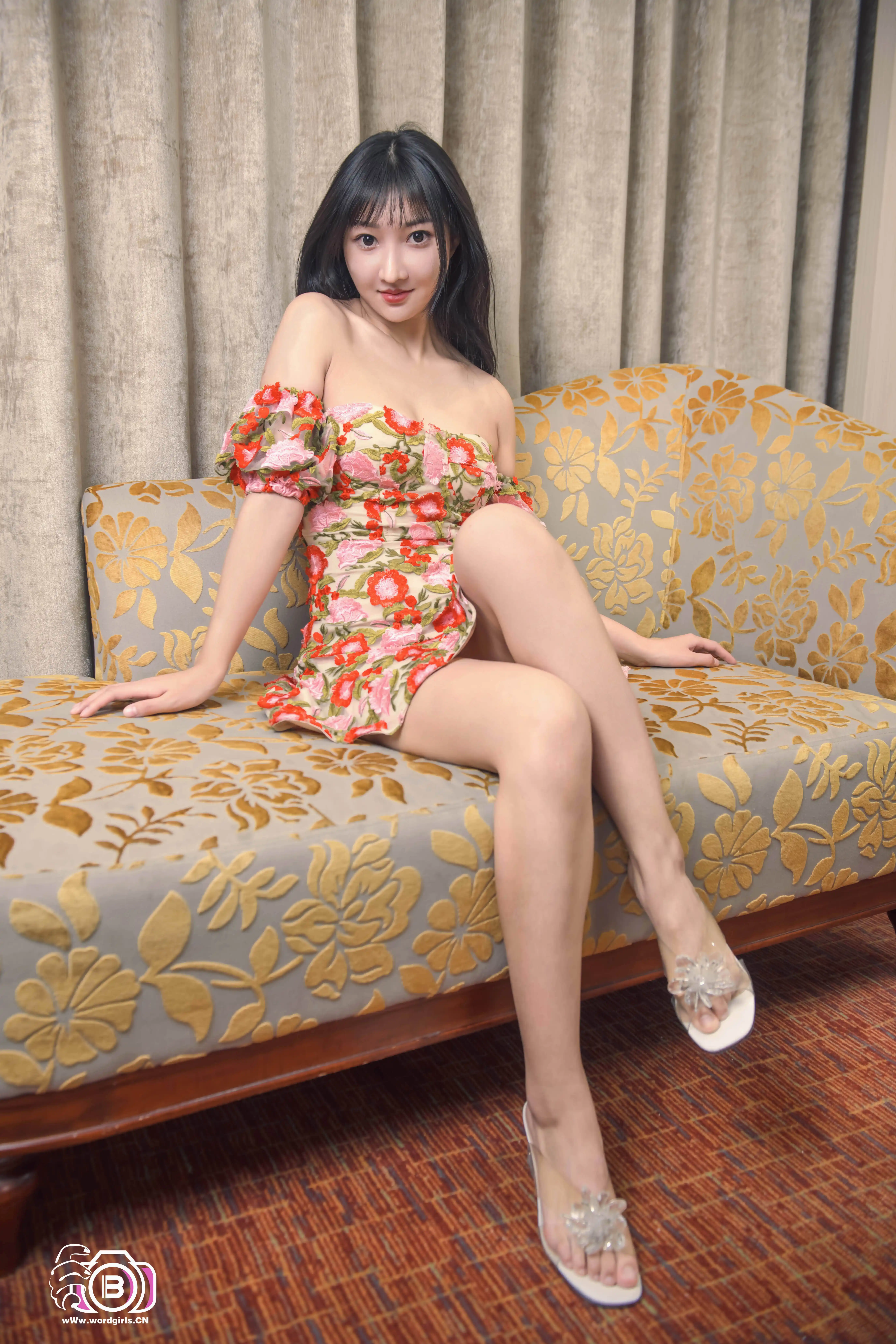 TouTiao头条女神 2019.11.30 美少女练习生 熙水水[36P／166MB] - 第4张