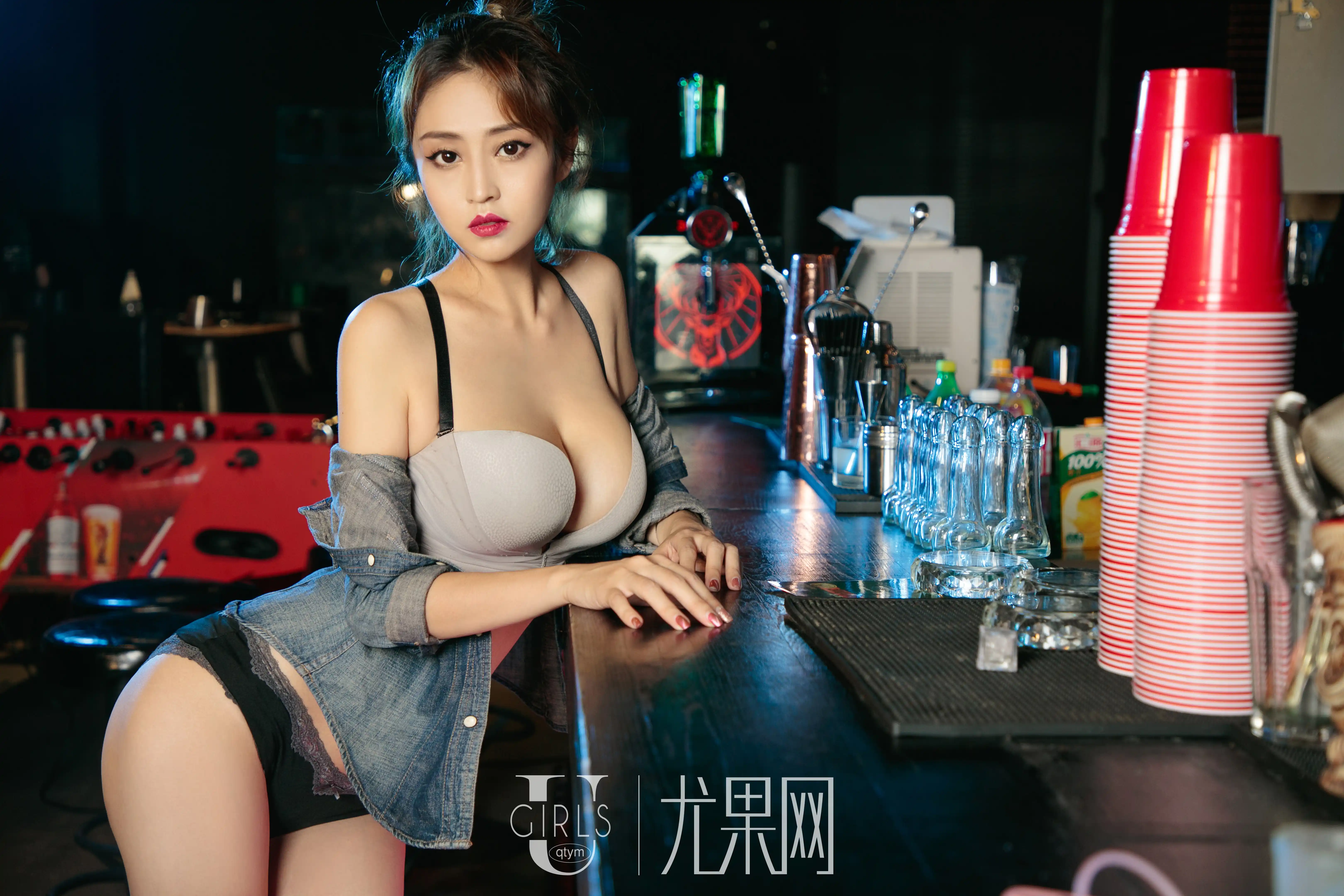 Ugirls尤果网 2018.09.20 NO.T036 猎艳 - 第2张