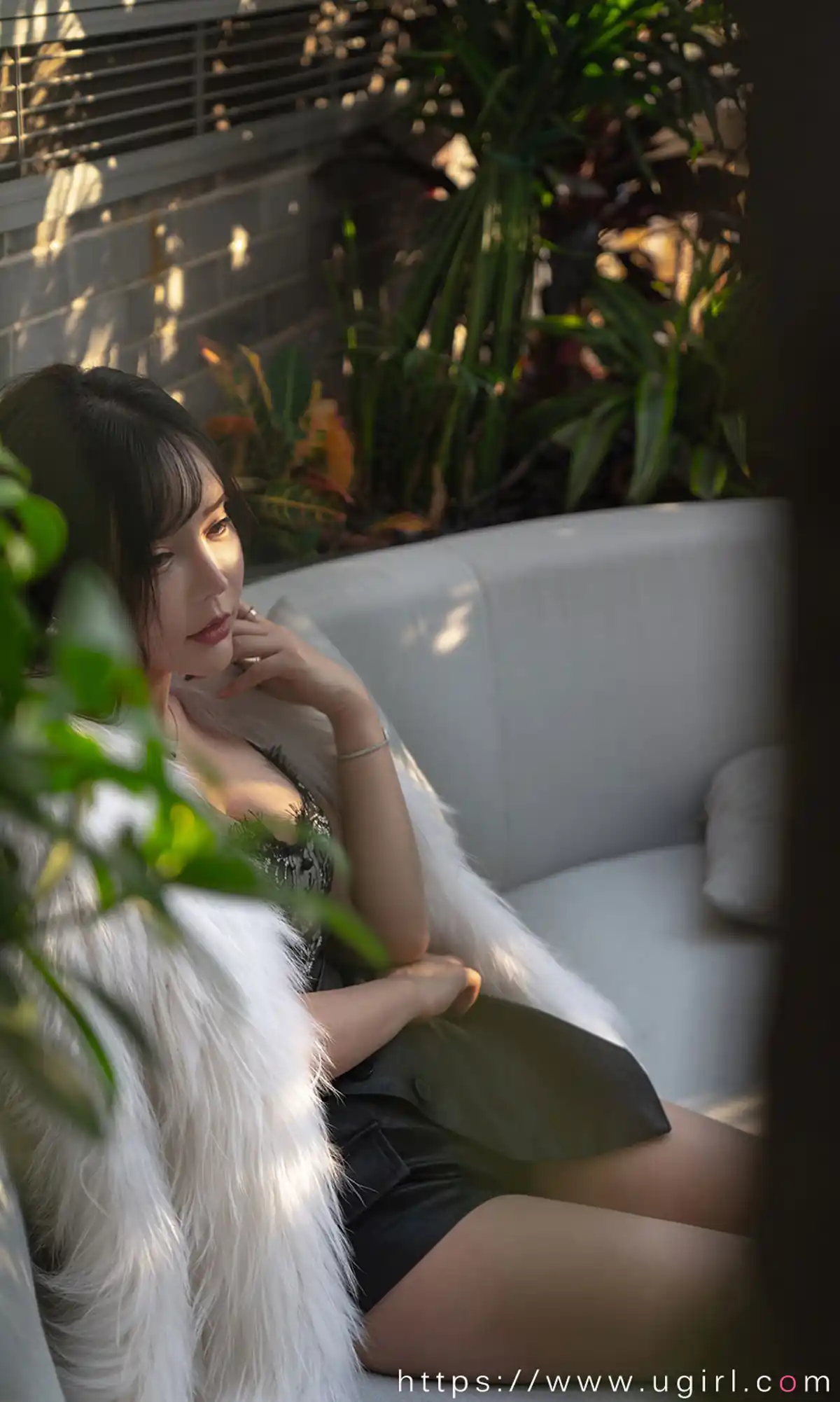 [爱尤物]2022 NO.2277 艾小青 午间香茶[35P／35.5MB]