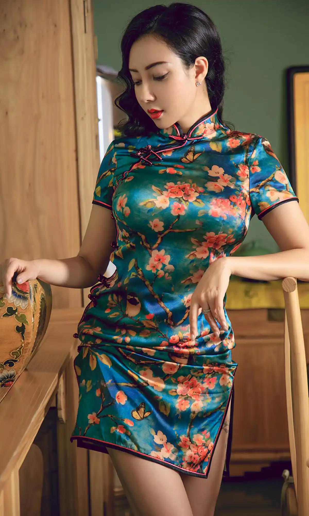 [Ugirls爱尤物] 2019.10.09 No.1603 果儿Victoria 很久以前我爱你 [35P] - 第4张