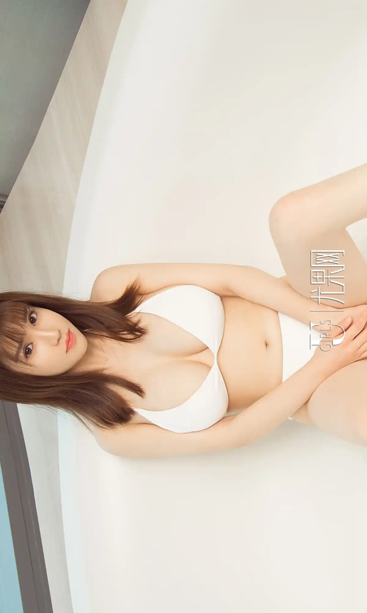 [Ugirls爱尤物] No.1371 周大萌[35P32M] - 第4张