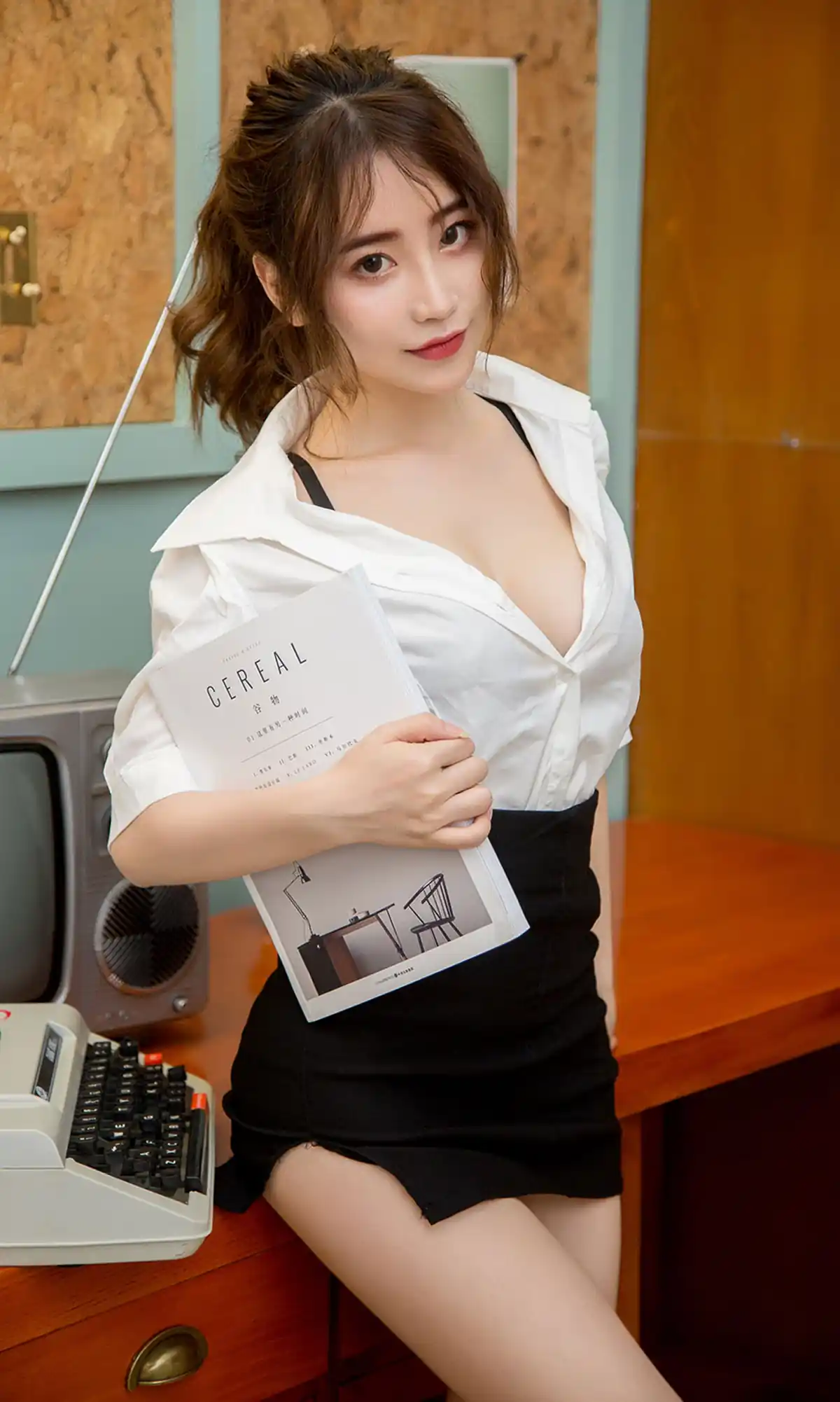 [Ugirls爱尤物] No.1579 绯月樱Cherry 谈樱说爱 [35P] - 第2张