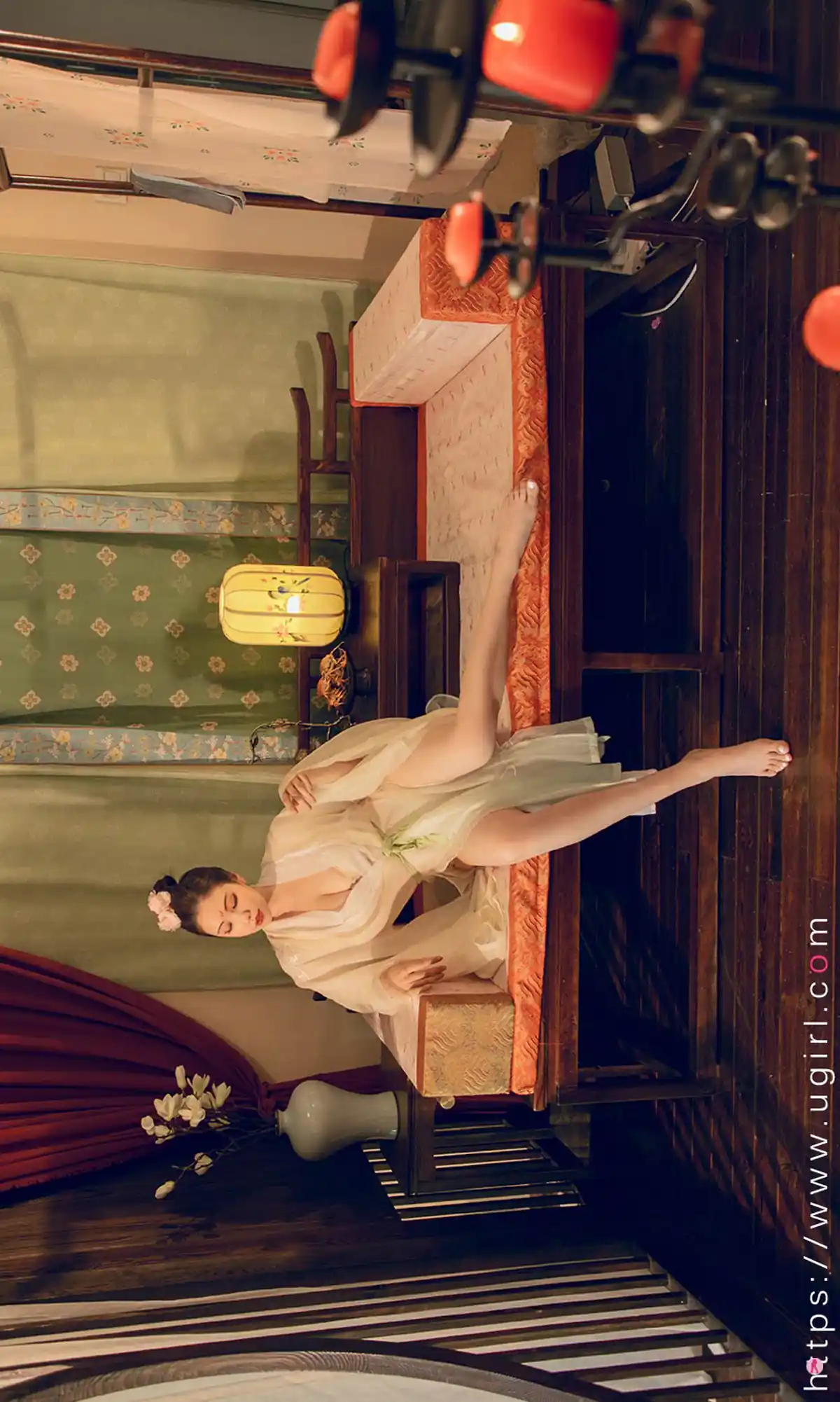 [Ugirls爱尤物] No.1923 妮小妖 花满月夜 [35P+40.8MB] - 第4张