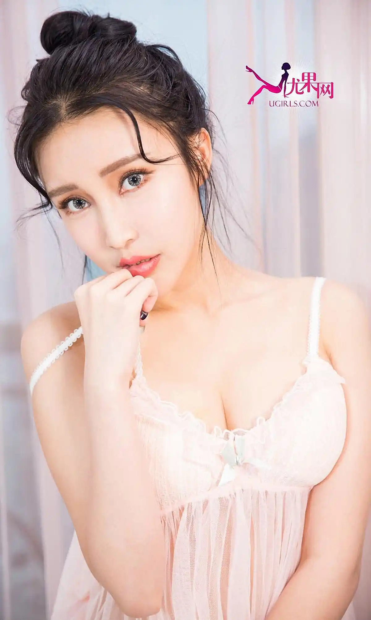 [Ugirls爱尤物] No.240 米诺[37P60M] - 第2张