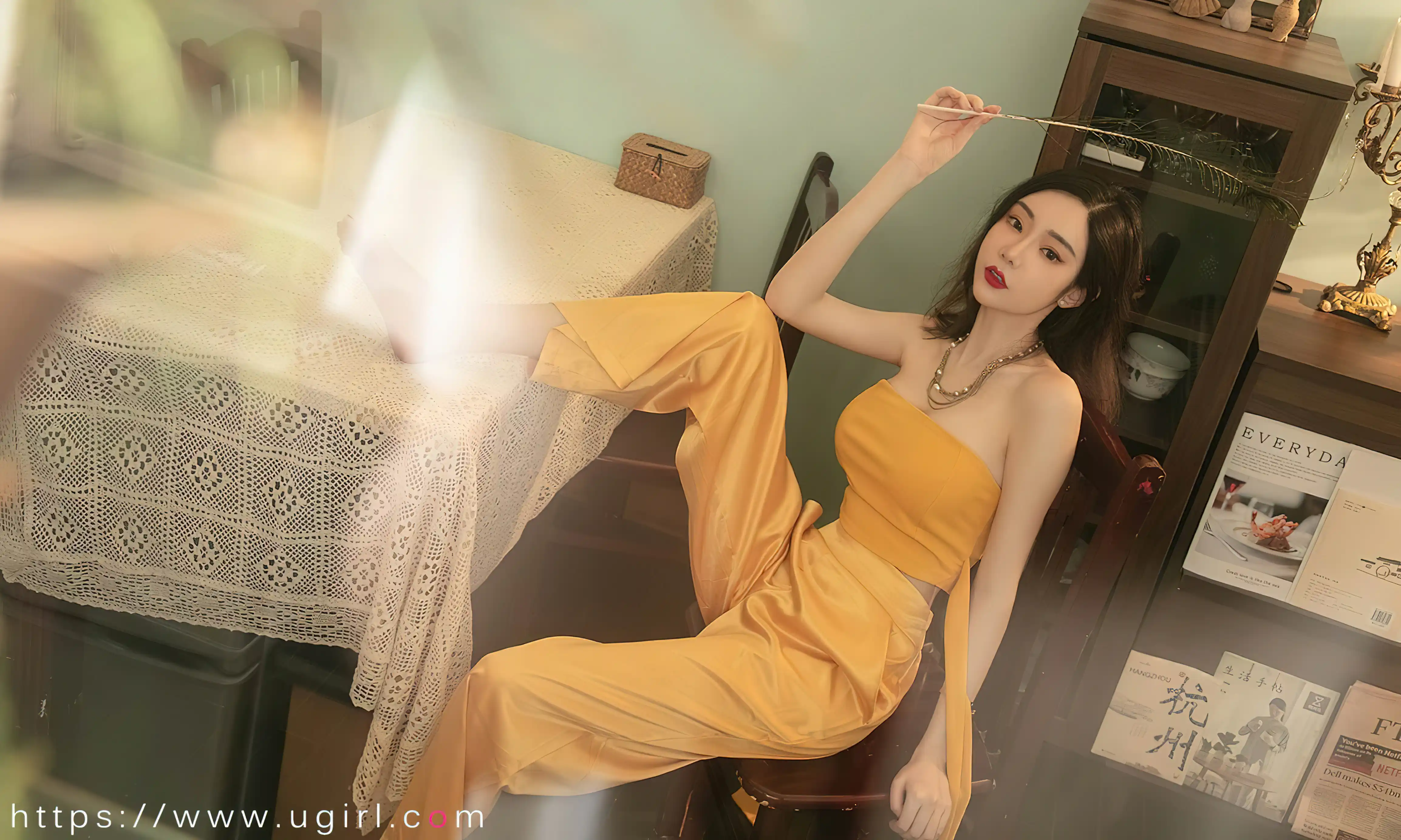 Ugirls爱尤物 2022 NO.2416 萌琪琪 情有独钟[35P／110MB] - 第2张