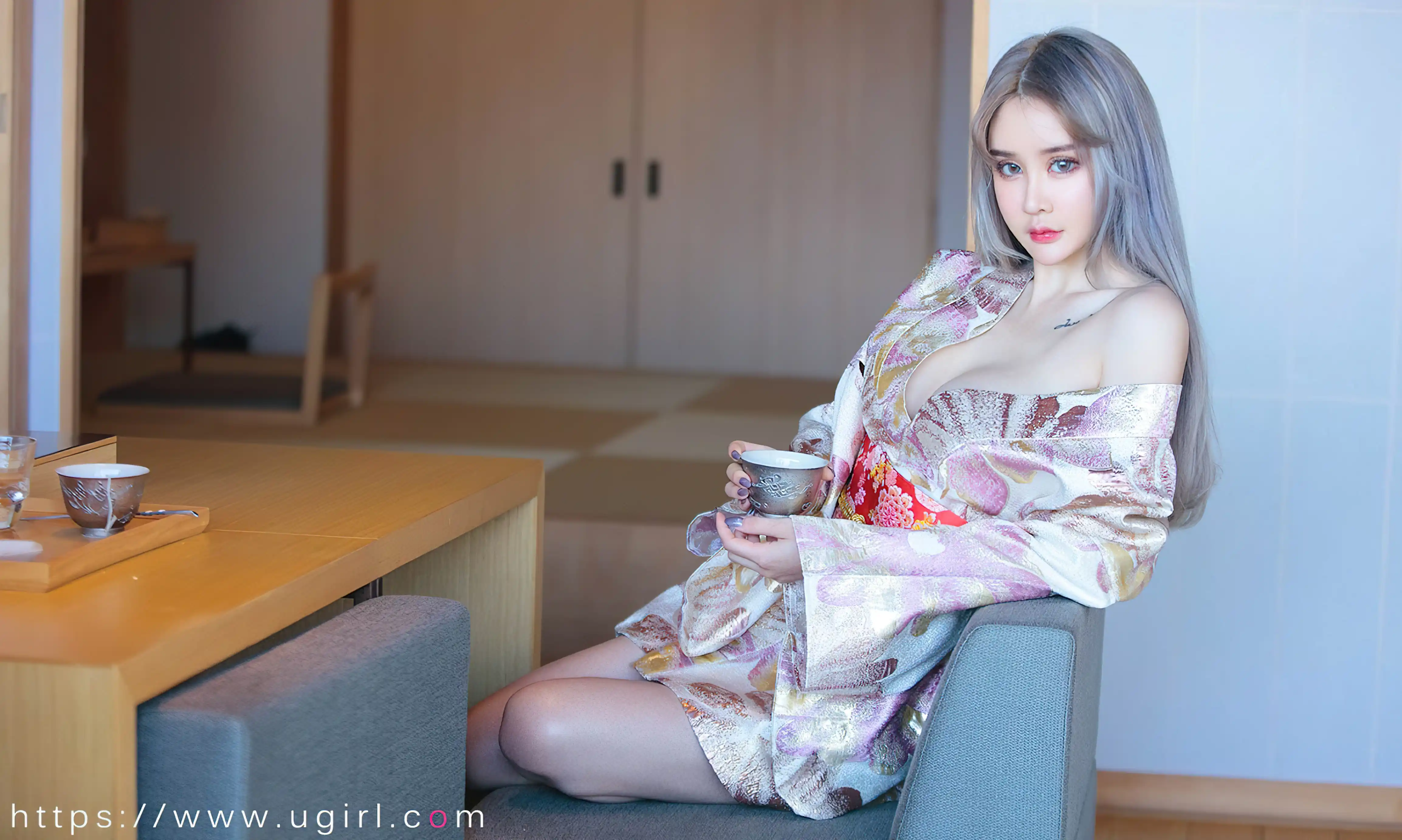 Ugirls爱尤物 2022 NO.2440 青树 枫最红时[35P／112MB] - 第4张