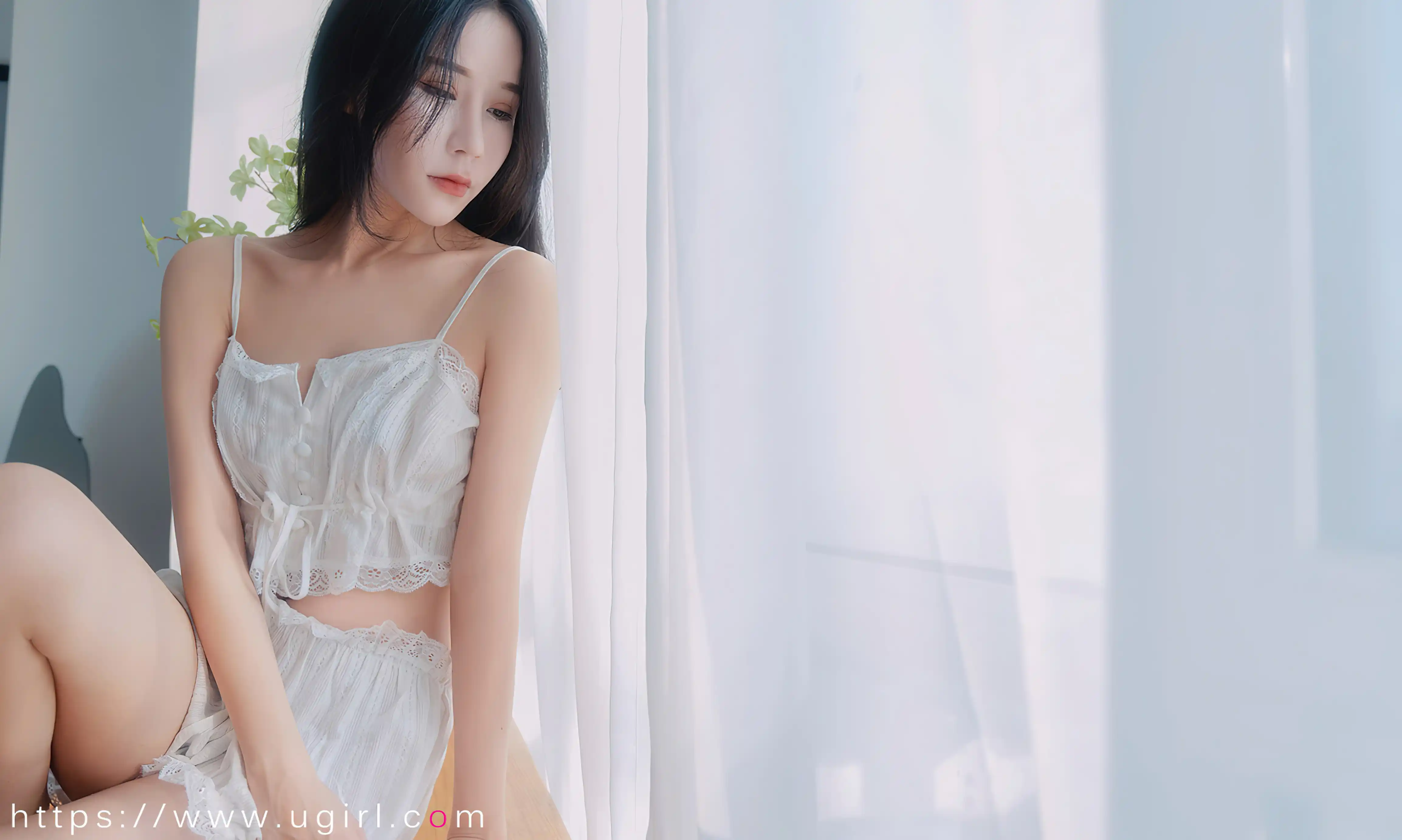 Ugirls爱尤物 2023 NO.2534 春心 茯苓[35P／60.2MB] - 第2张
