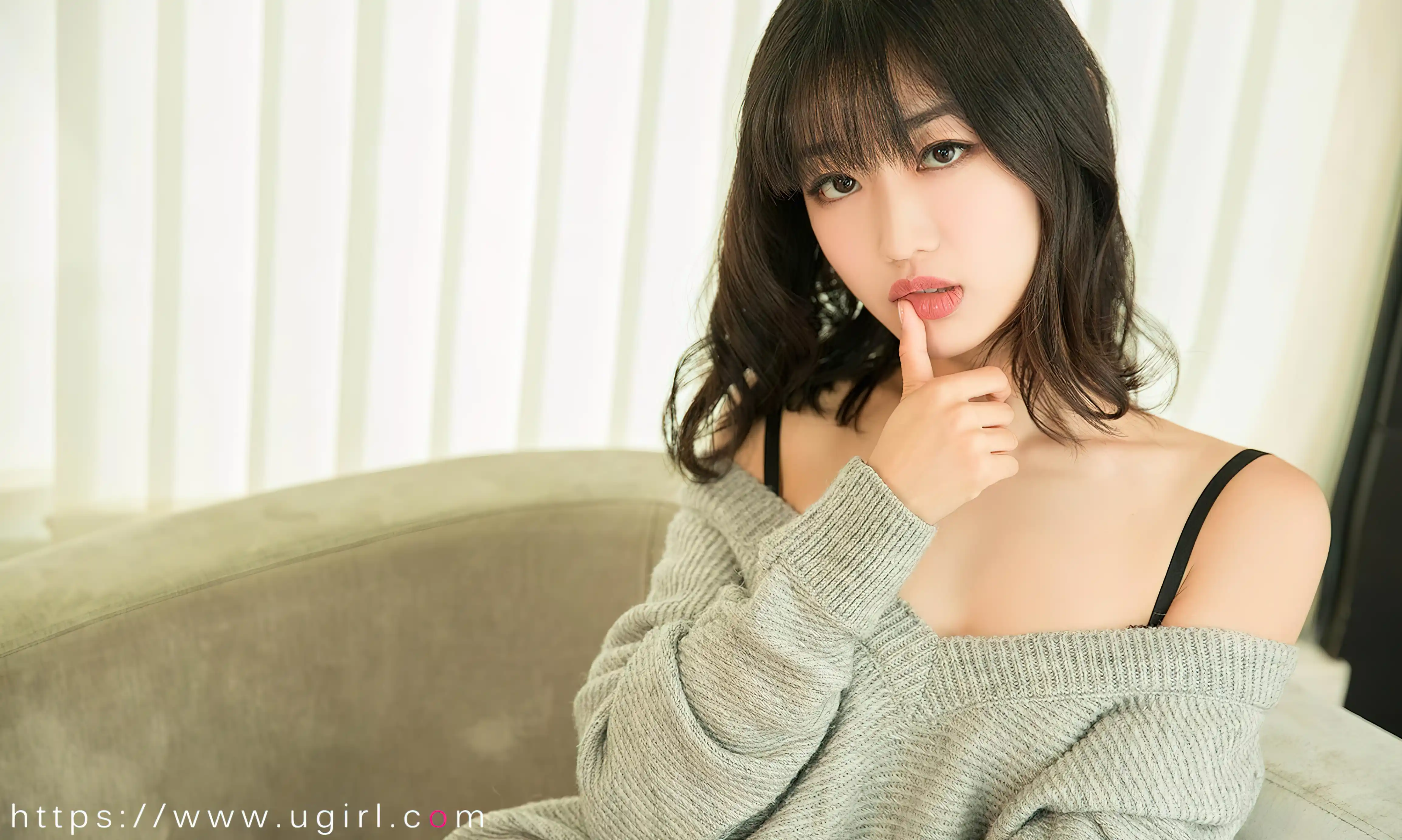 Ugirls爱尤物 2023 NO.2741 365天的陪伴 小文[35P／99MB] - 第3张