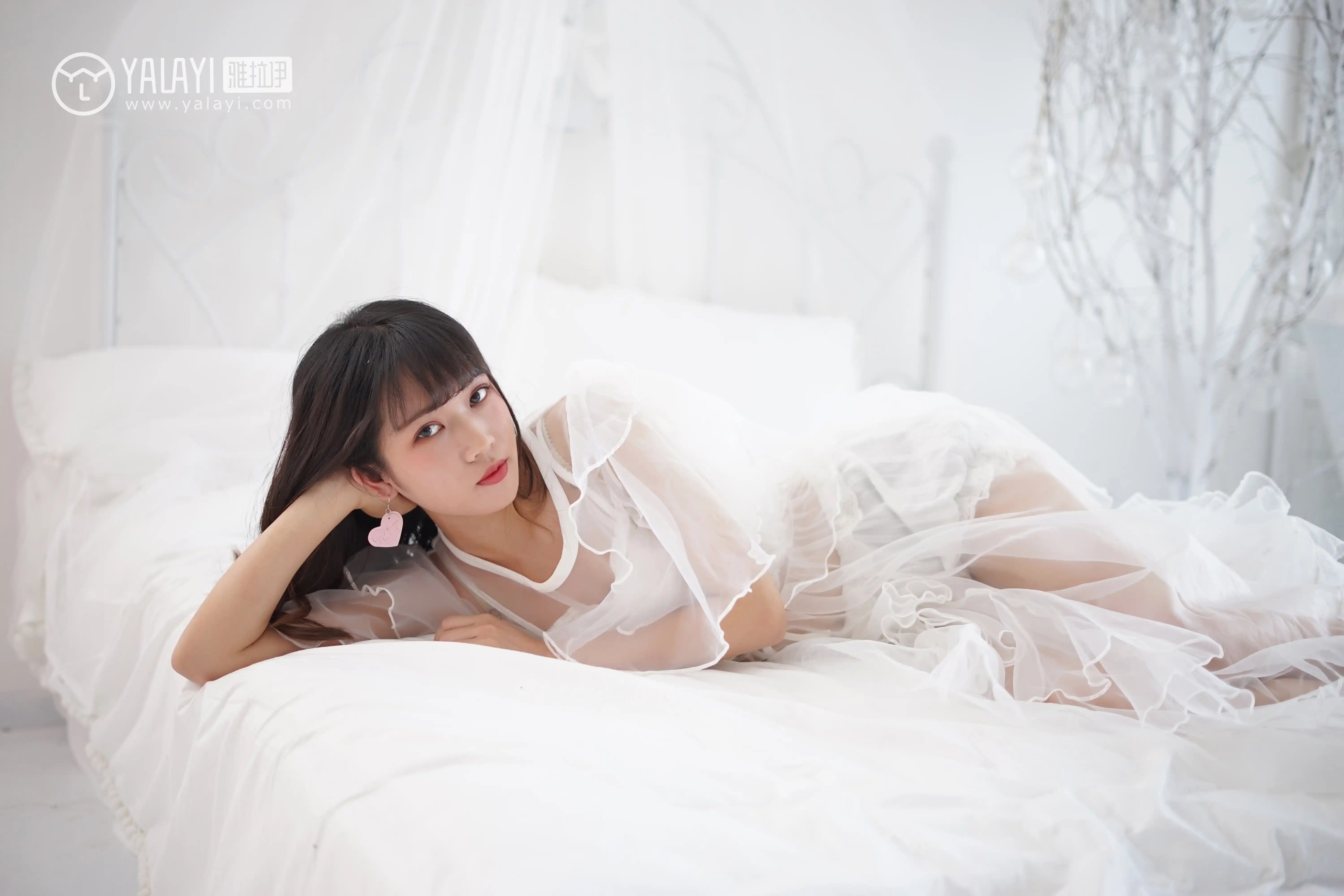 YALAYI雅拉伊 2019.05.06 NO.001 恋上你的床 公主小兔子 [45P279MB] - 第2张
