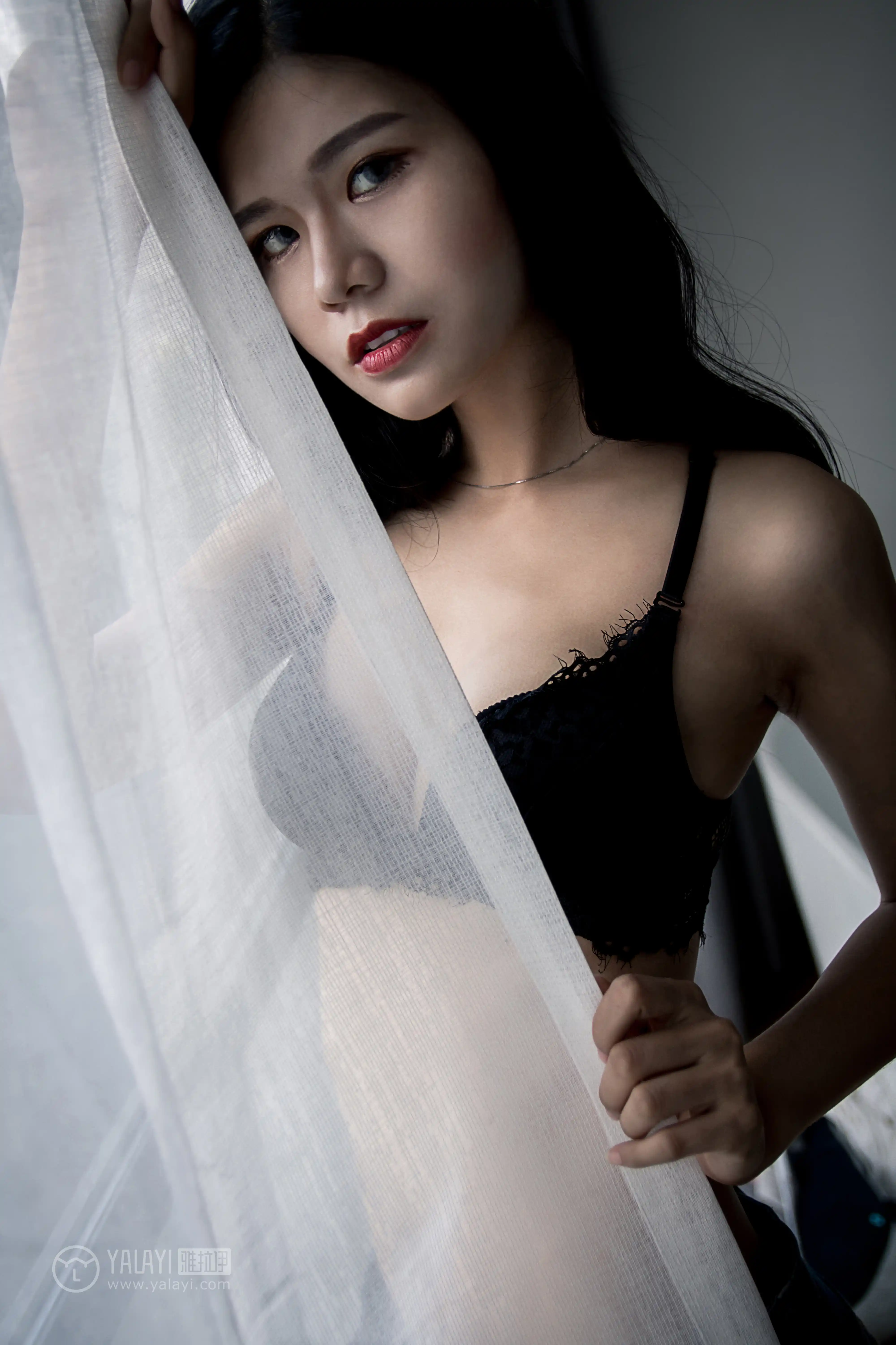 YALAYI雅拉伊 2019.05.06 NO.095 窥视 小灰 [40P377M] - 第2张