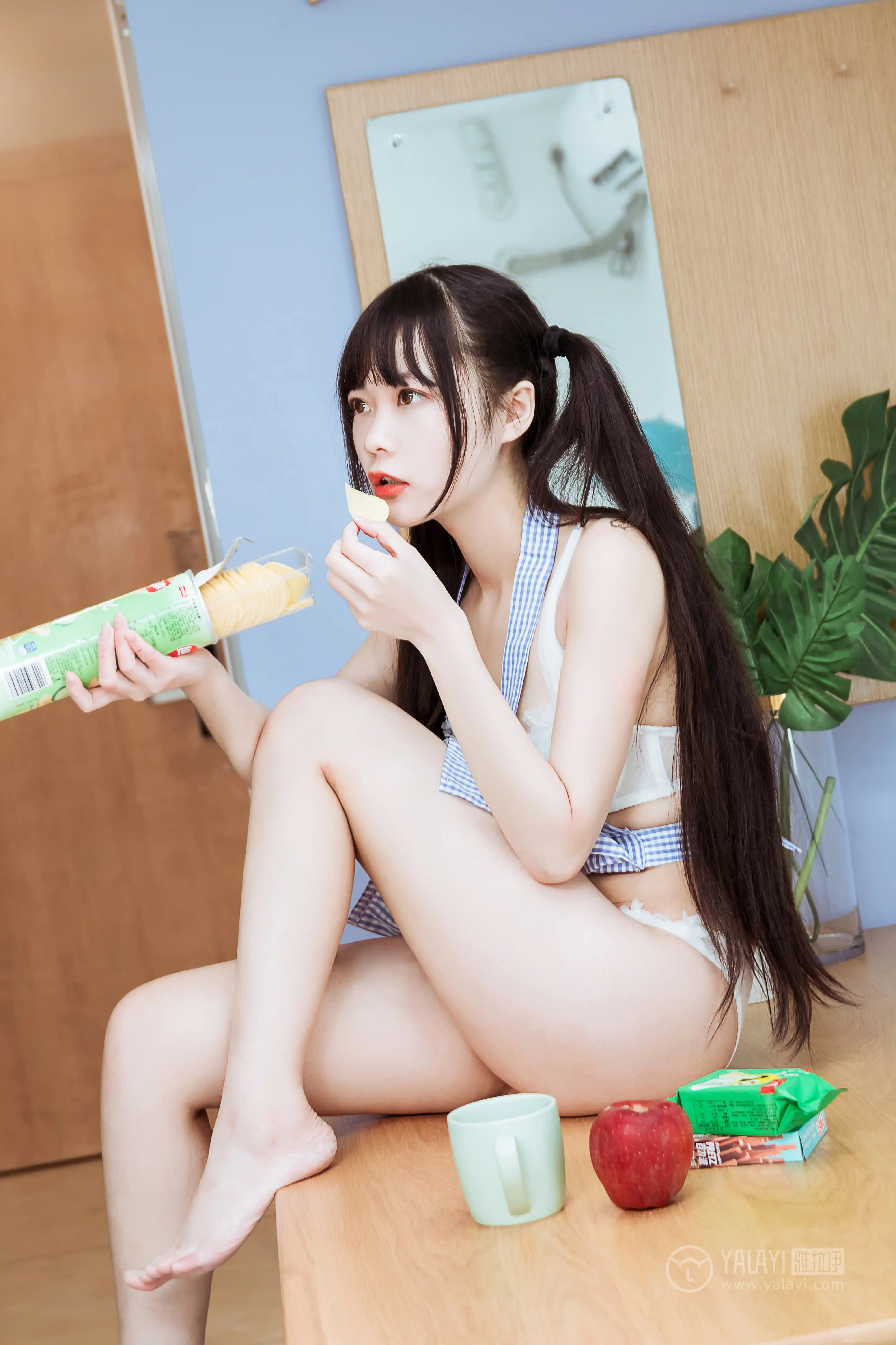 YALAYI雅拉伊 2019.05.06 NO.204 美味厨娘 小琉 [41P387M] - 第2张