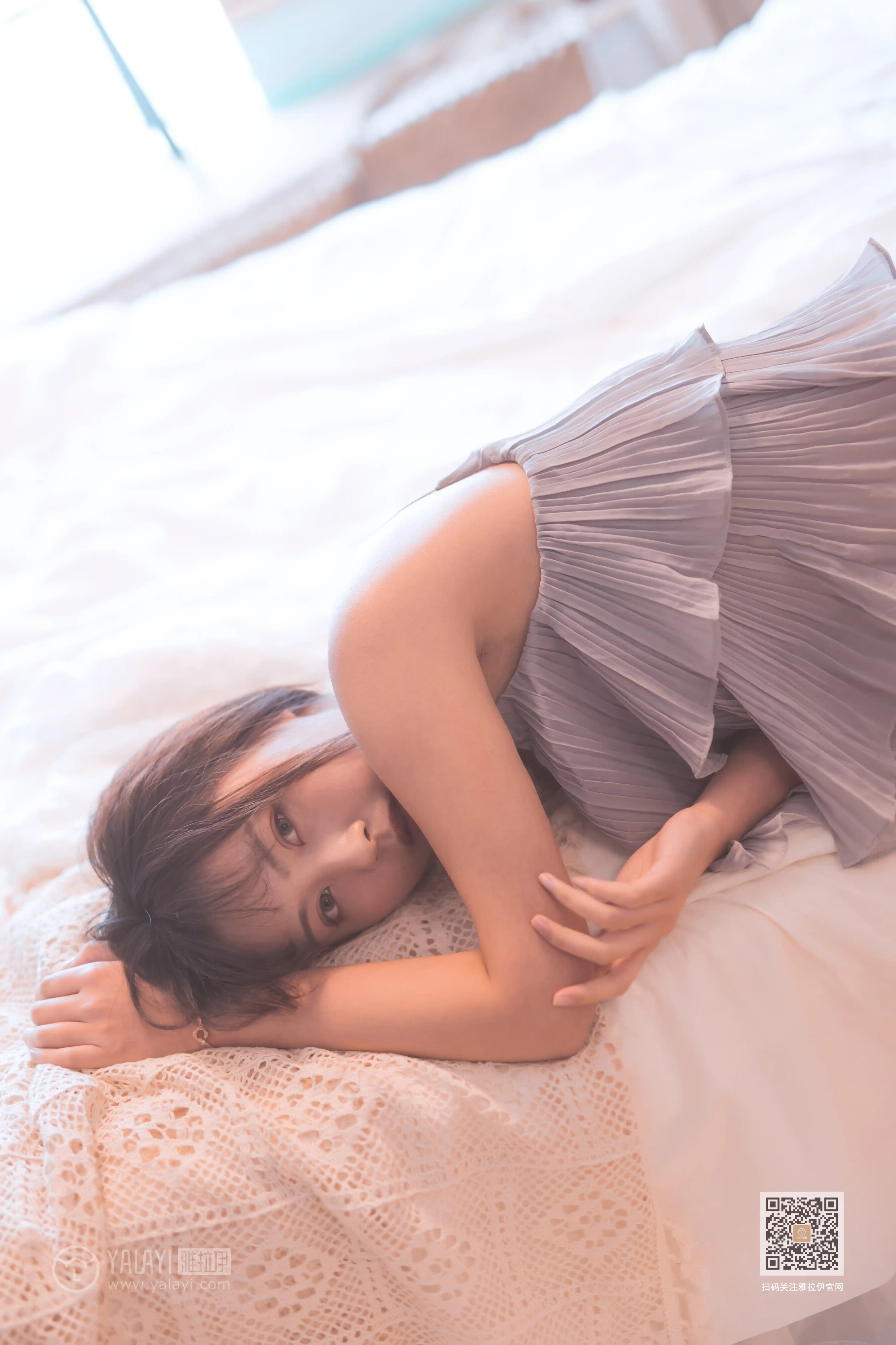 YALAYI雅拉伊 2020.04.11 NO.602 唐芯《受了点伤》[40+1P] - 第3张