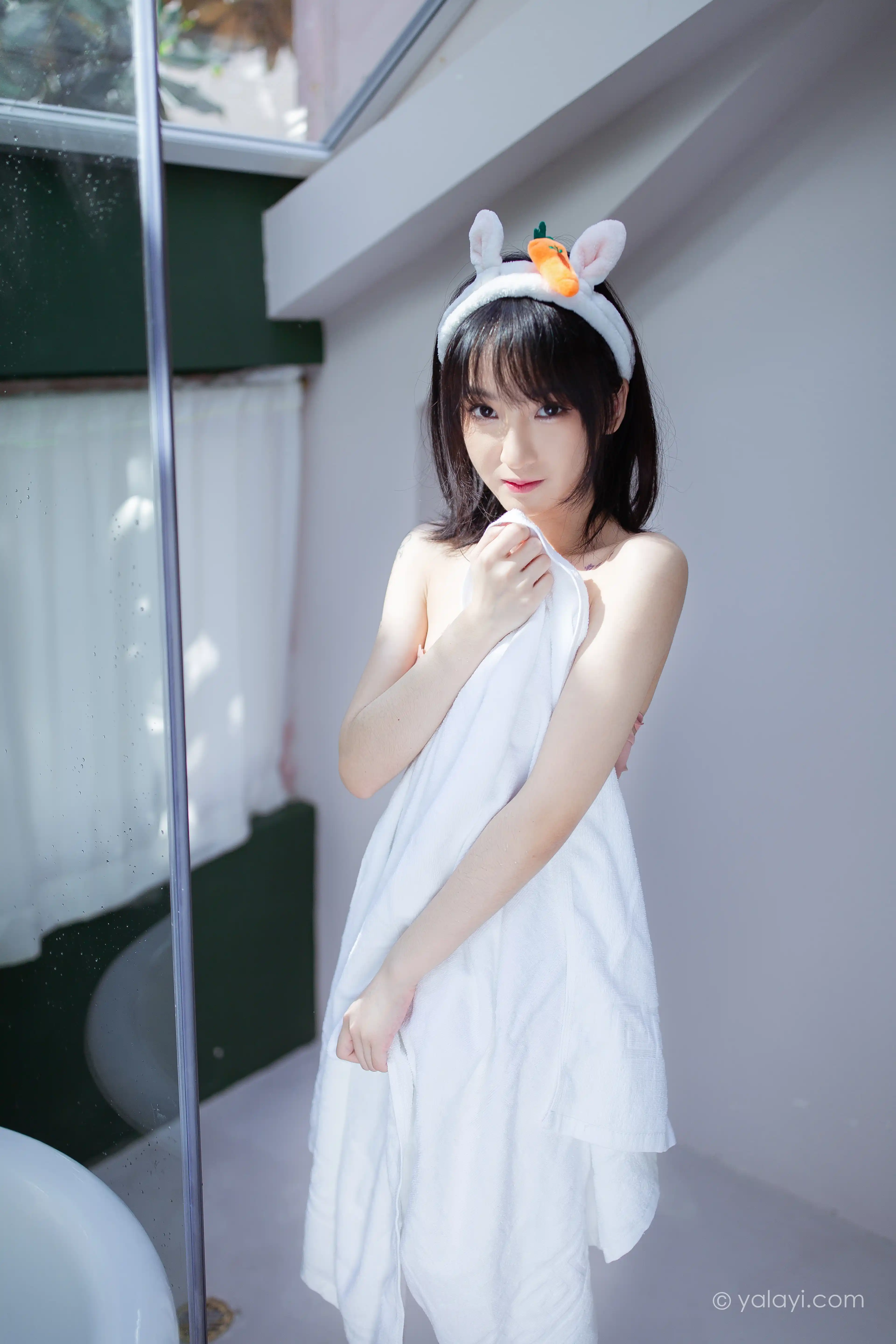 YALAYI雅拉伊 2020.08.06 NO.684 落落《清凉一夏》[47P+1P361M] - 第2张
