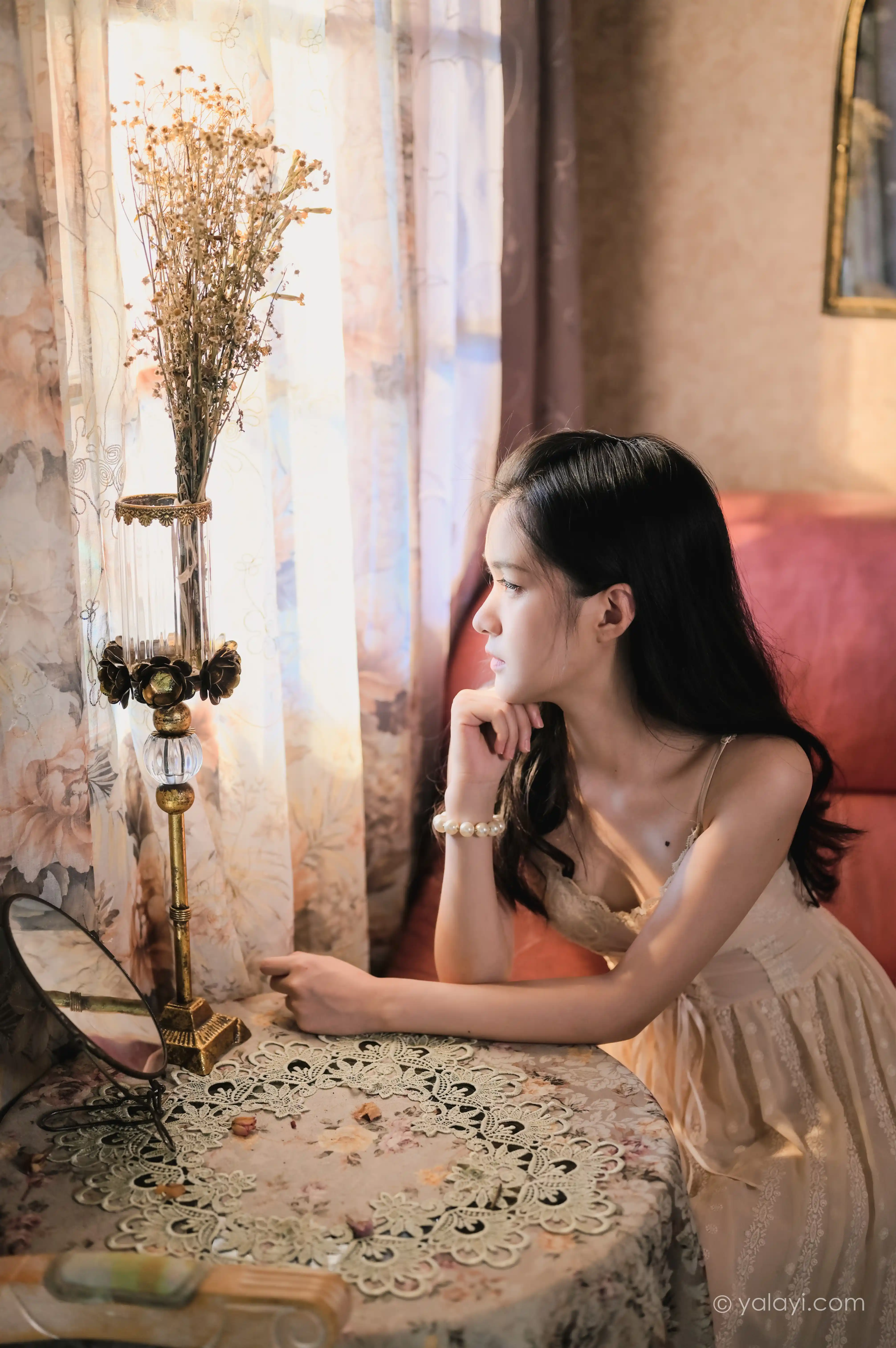 YALAYI雅拉伊 2020.08.12 NO.688 方岚《盼》[43P+1P514M] - 第2张