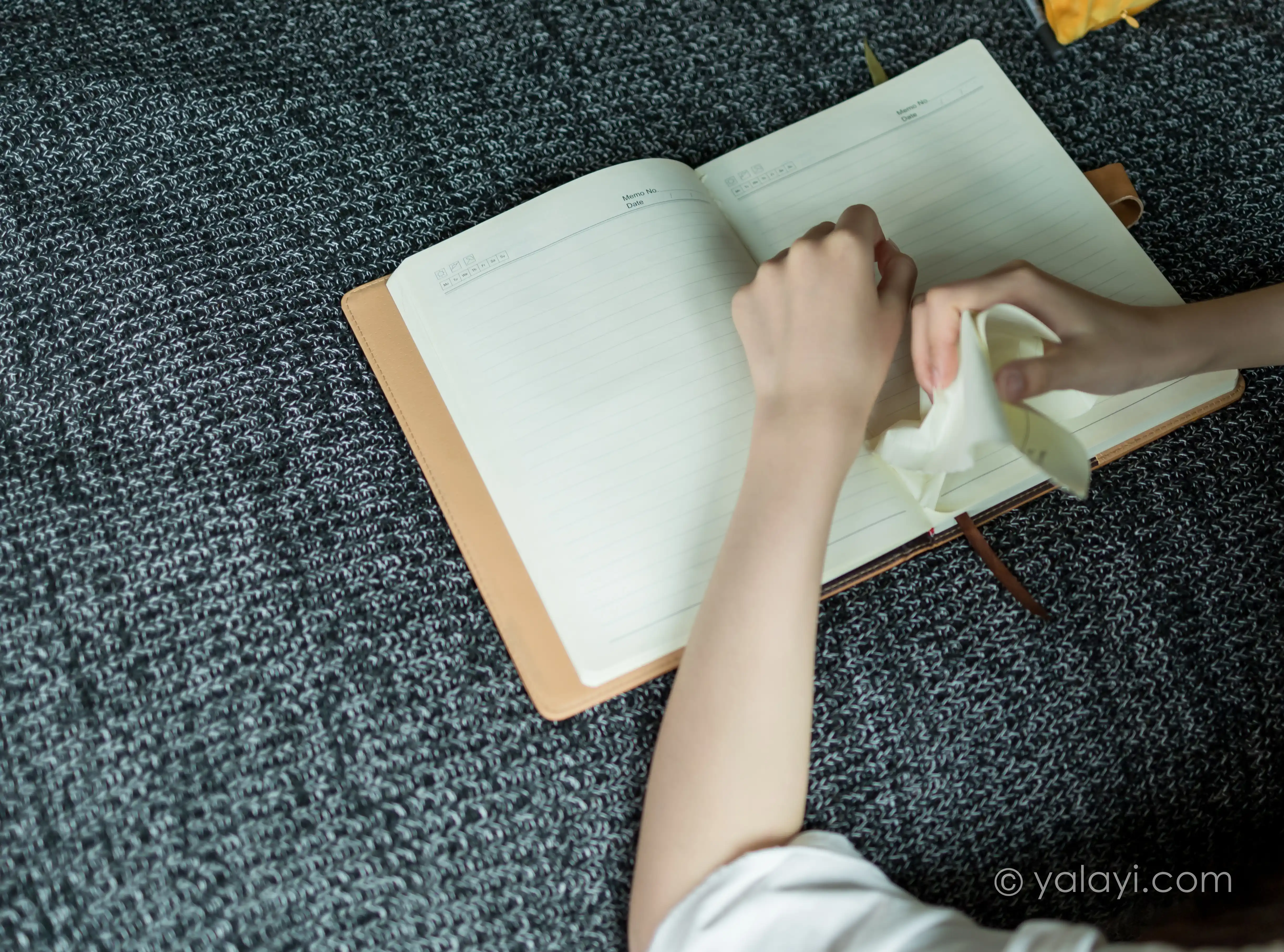 YALAYI雅拉伊 2020.08.24 NO.693 小乔《好心分手》[35P+1P322M] - 第2张