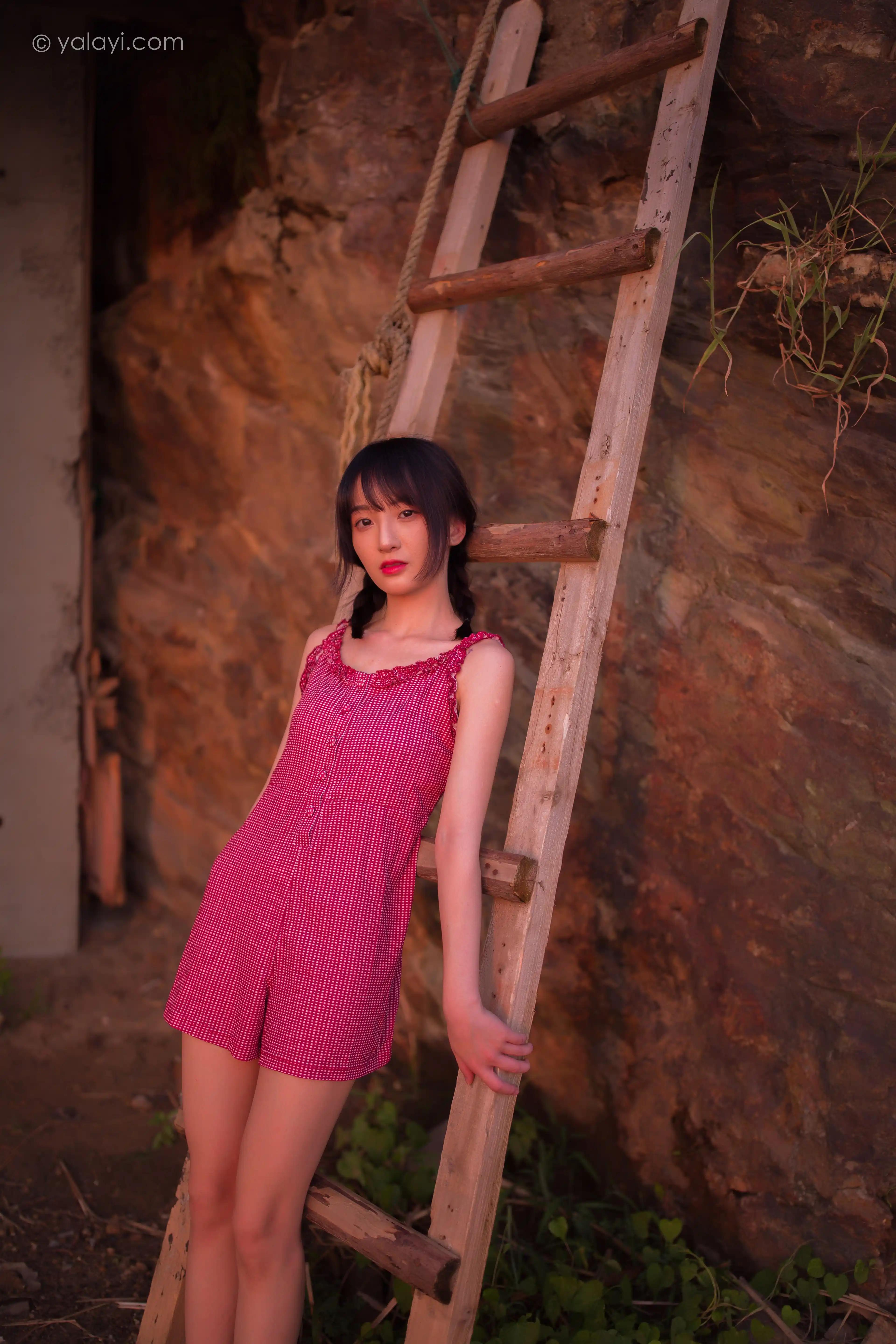 YALAYI雅拉伊 2020.09.09 NO.700 周周《杨柳岸》[48P+1P316M] - 第3张