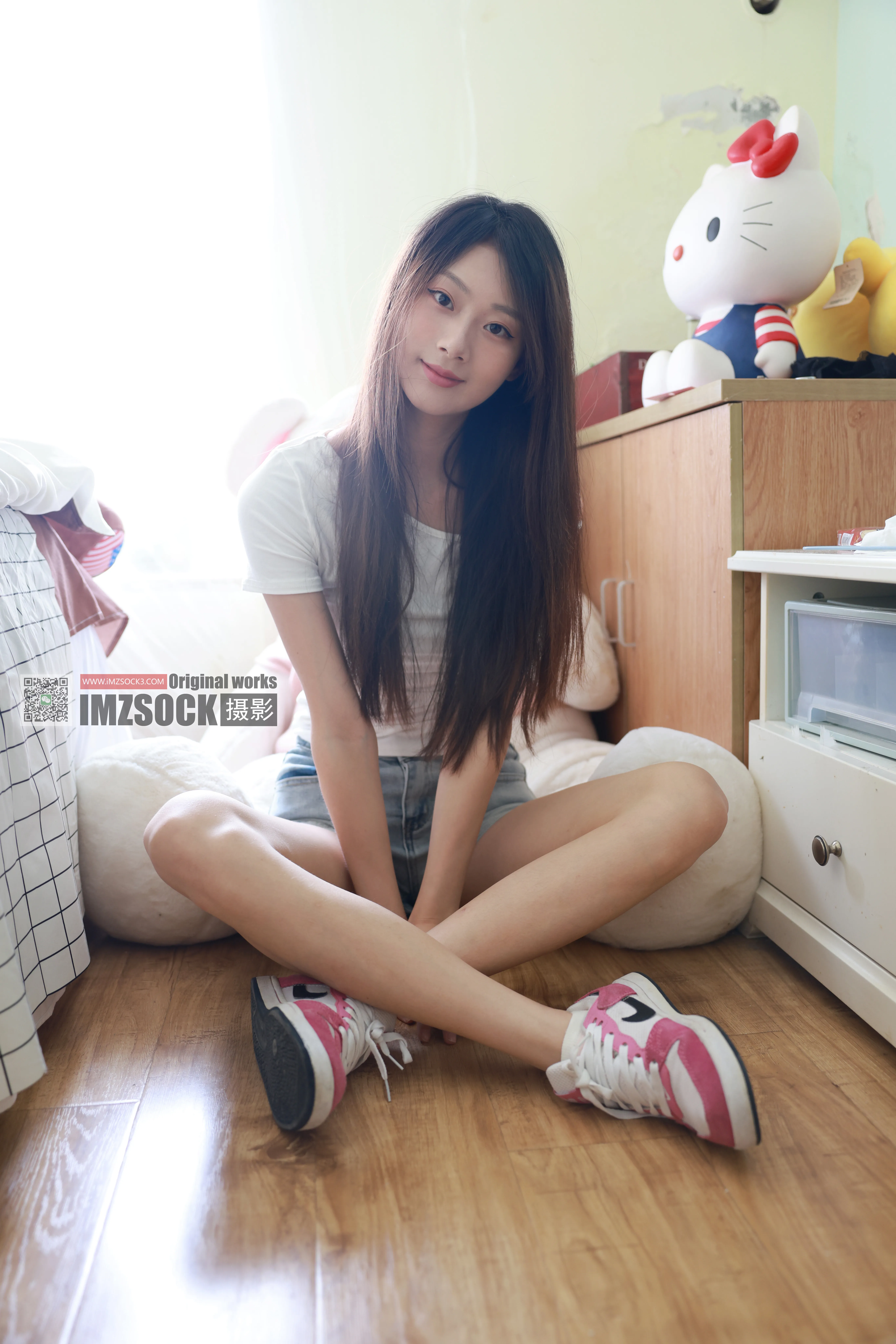 IMZSOCK 2024.08.09 倩儿 [125P 2.11 GB]