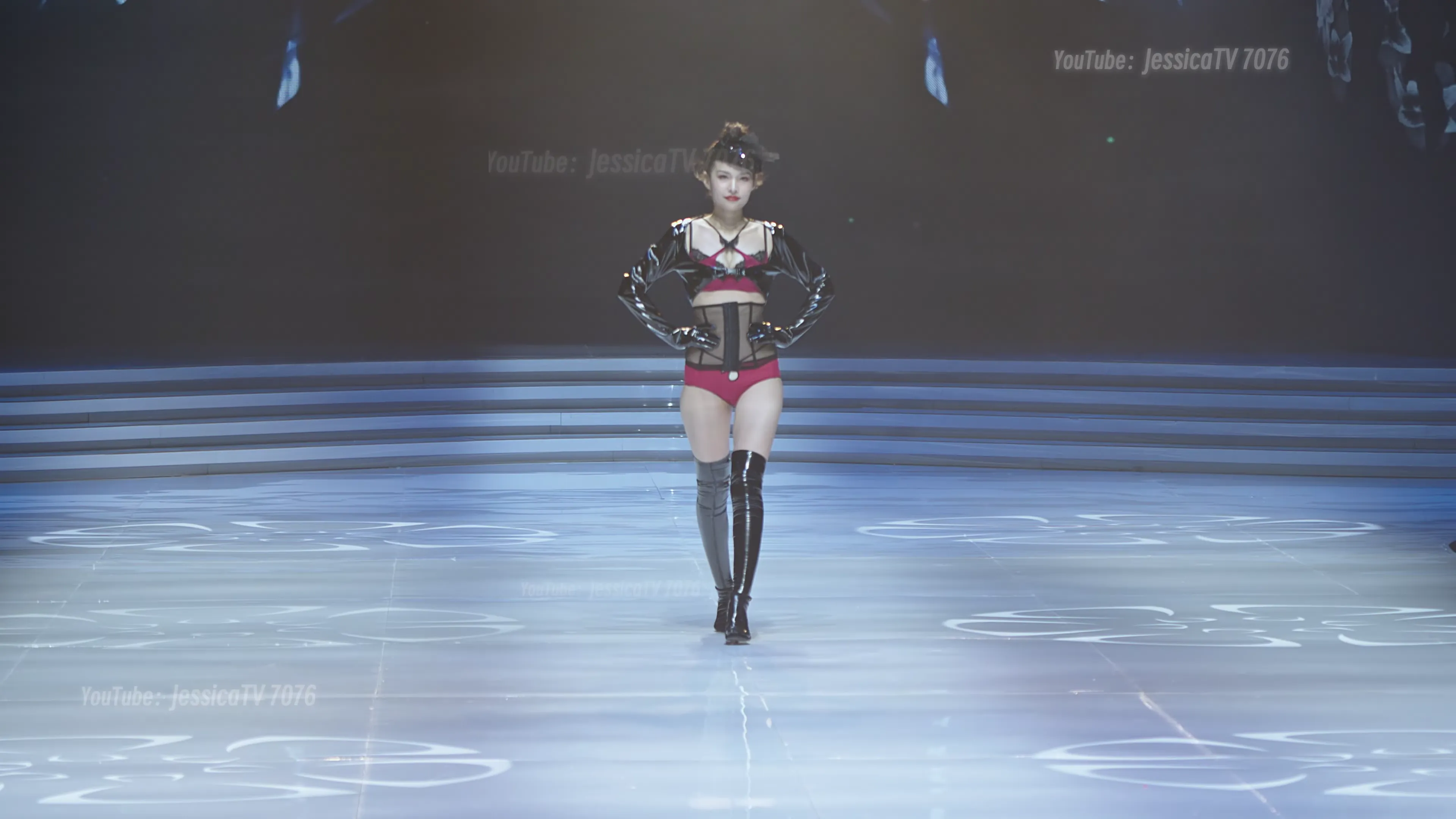 「4K」붉은 섹시한 유혹심플한데 볼륨을 살려주는 언더웨어룩! (underwear Look) [1V] - 第2张