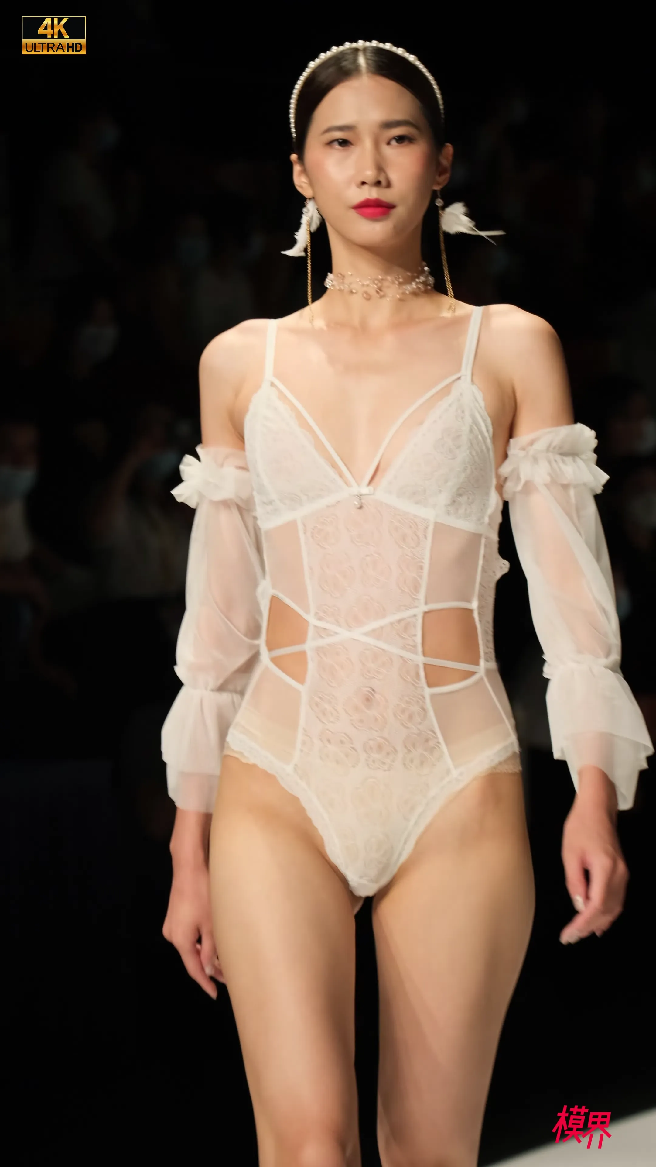 【4K】【特写竖屏】针博会诱惑内衣秀【8】SEX LINGERIE [1V] - 第2张