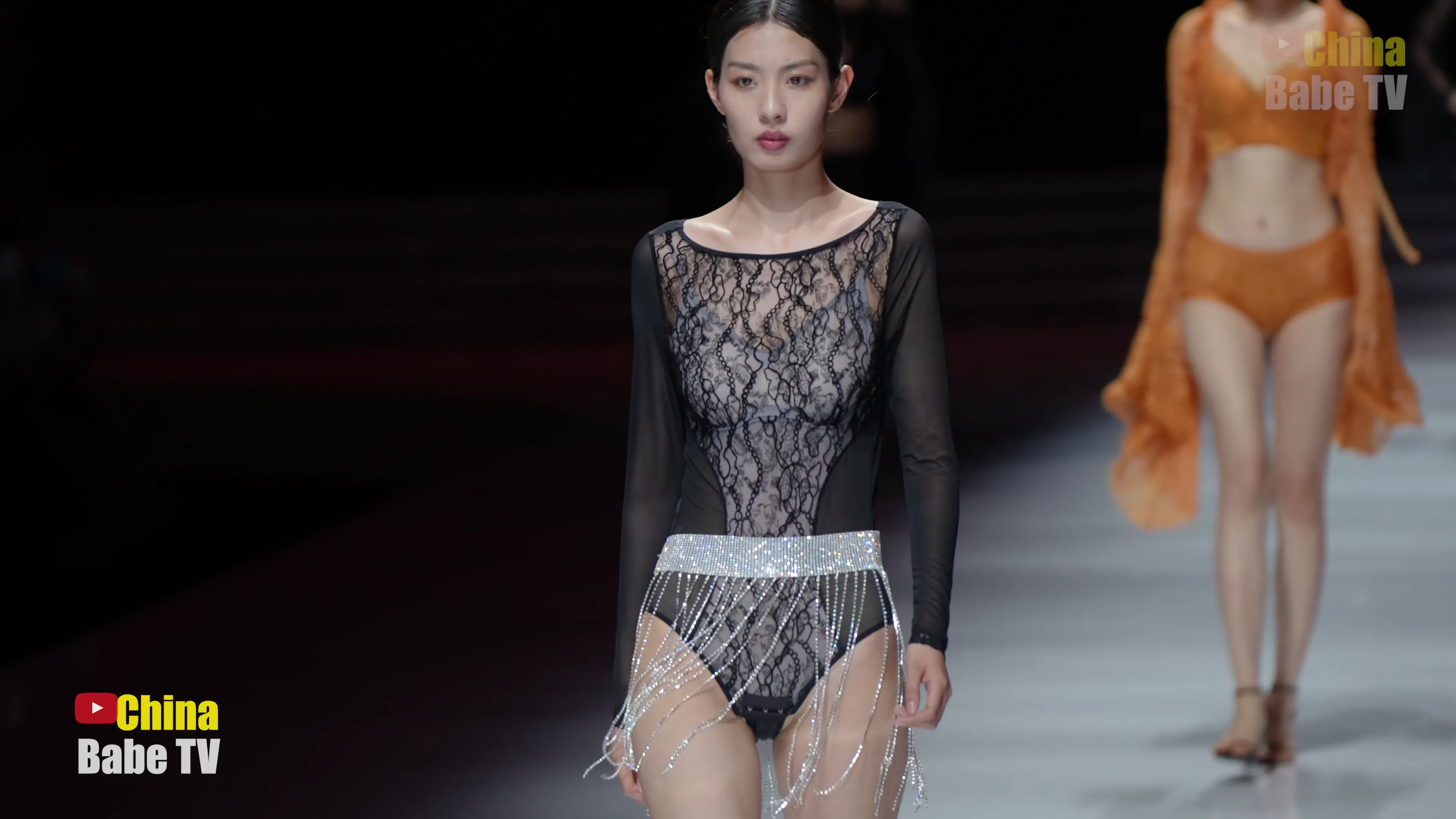 【4K】2024深圳SIUF內衣展法安娜塑身透臀內衣秀（美臀特寫版）P1 _  Peach Butt Lingerie Live Show. ピーチヒップ_  복숭아 엉덩이 [1V] - 第3张