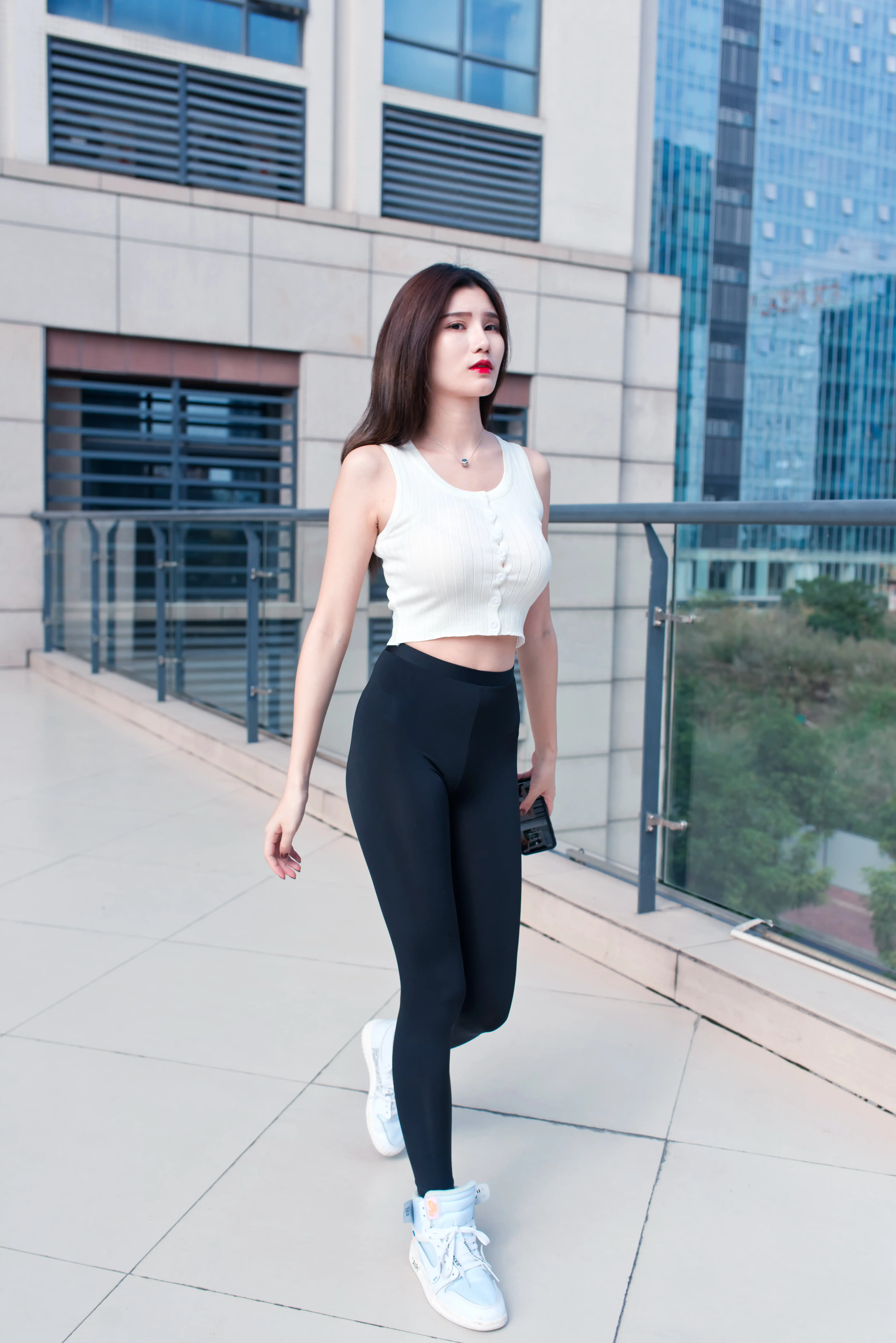 1535 [341P 1V]
