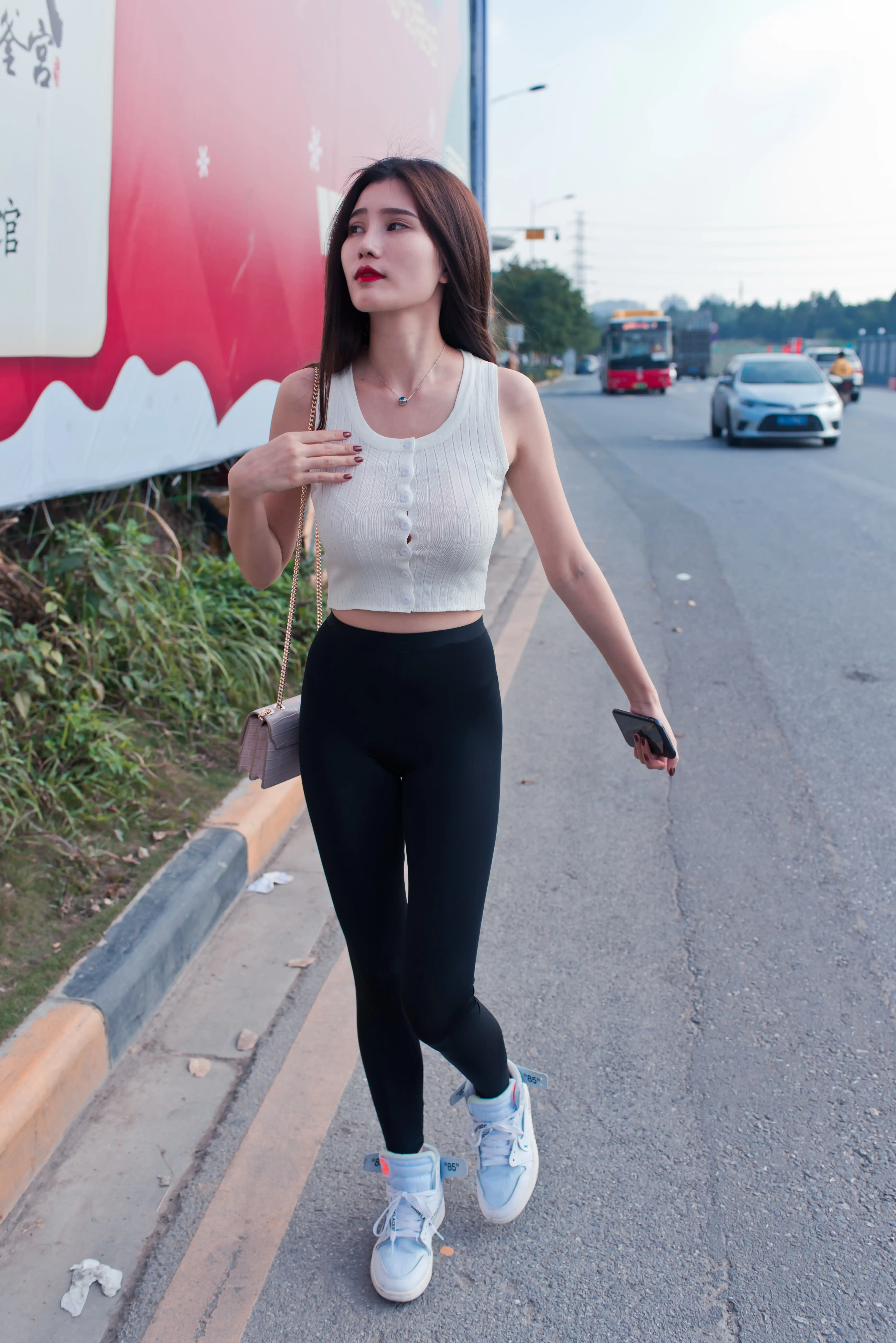 1535 [341P 1V] - 第3张