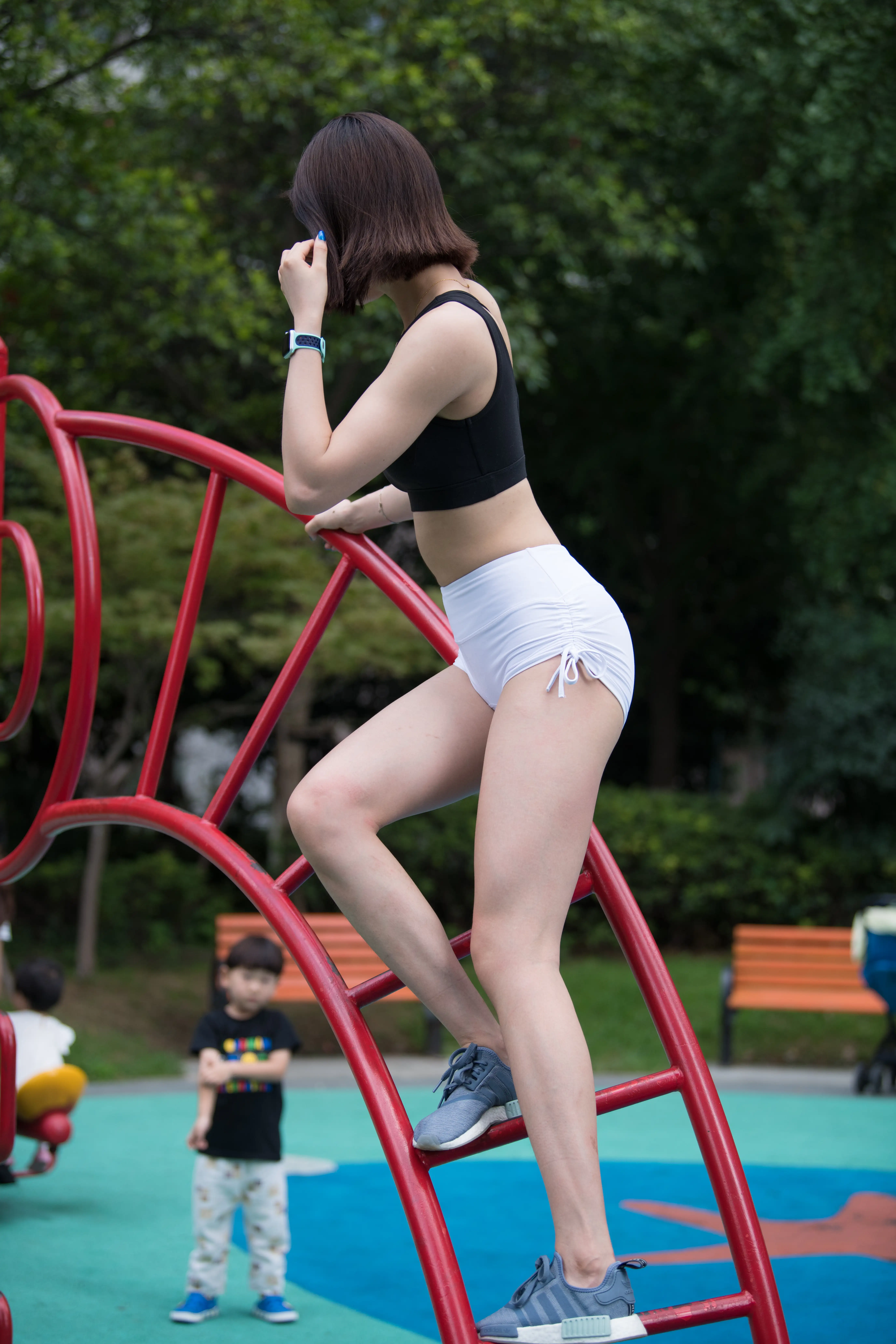 1541 [239P 11V]