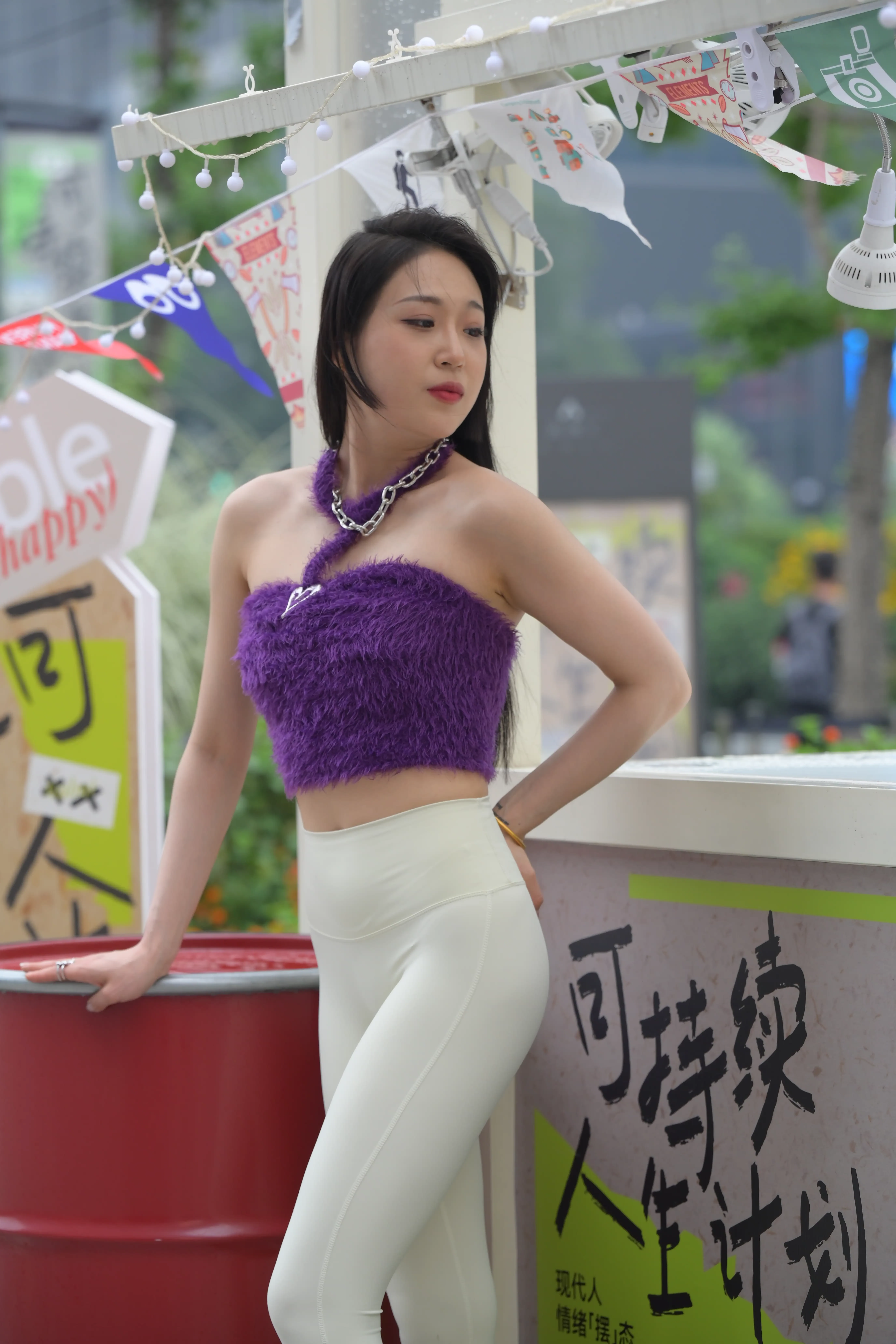 1739 [648P 0V] - 第6张
