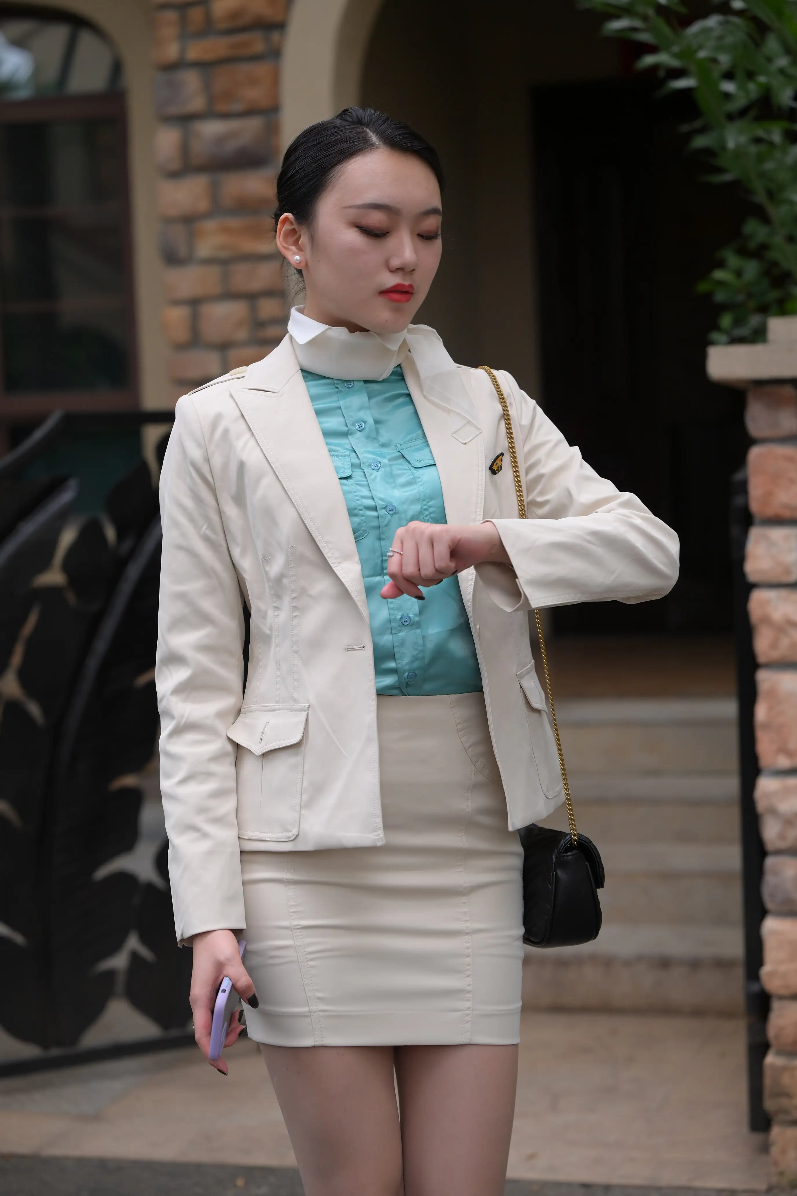 1753 [894P 0V] - 第2张